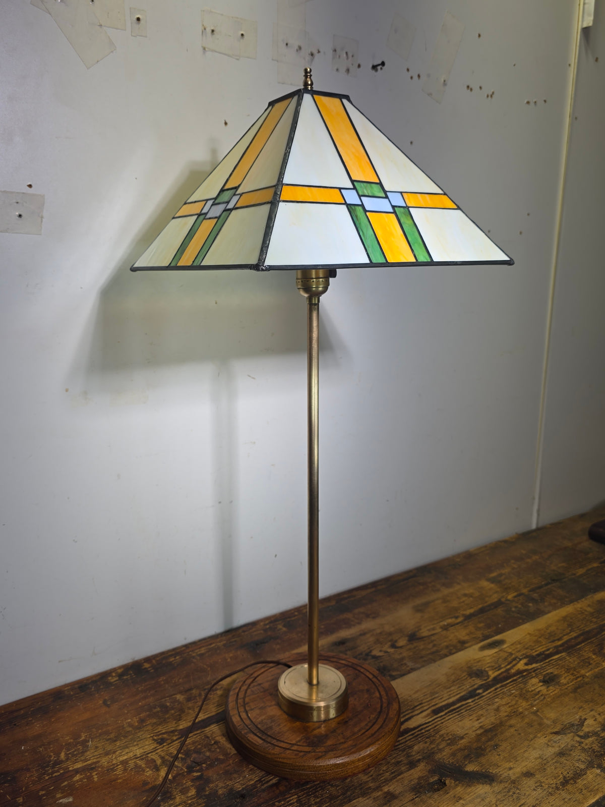Vintage Mission Style Stained Glass Table Lamp Phelps Dodge Red Brass 1950s (Damage)