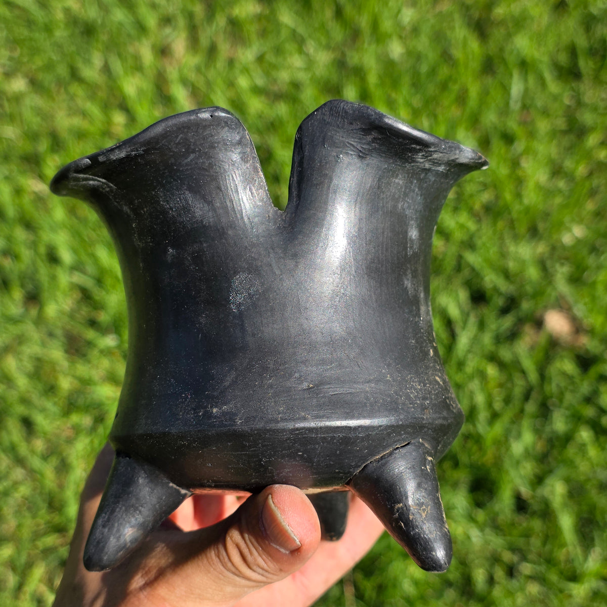 Vintage Mexican Barro Negro Black Clay Pottery Tripod Bowl Oaxaca Ruffled Footed