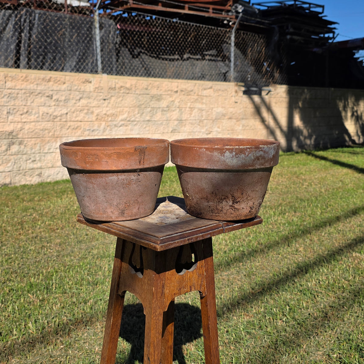 Set of 2 Vintage DeRoma Terracotta Pot 8.5" Italy Clay Planter Garden Aged Pair