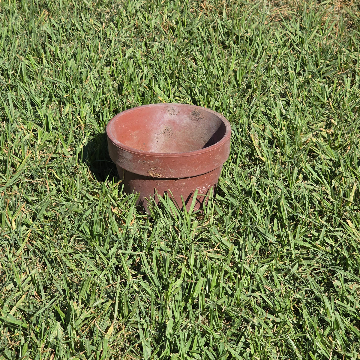 Vtg Terracotta Color Thick Wall Flower Pot Heavy Composite Round Planter Garden