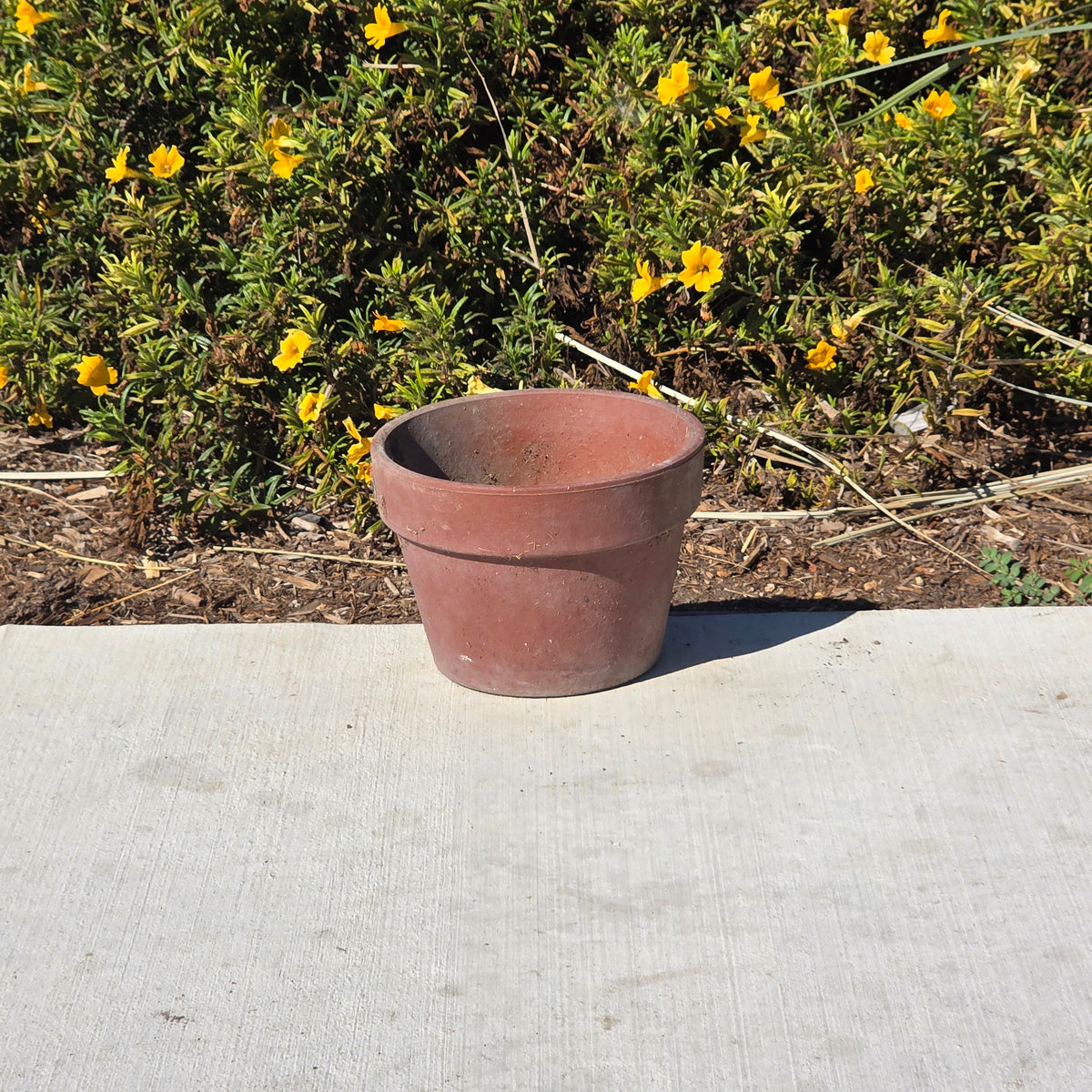 Vtg Terracotta Color Thick Wall Flower Pot Heavy Composite Round Planter Garden