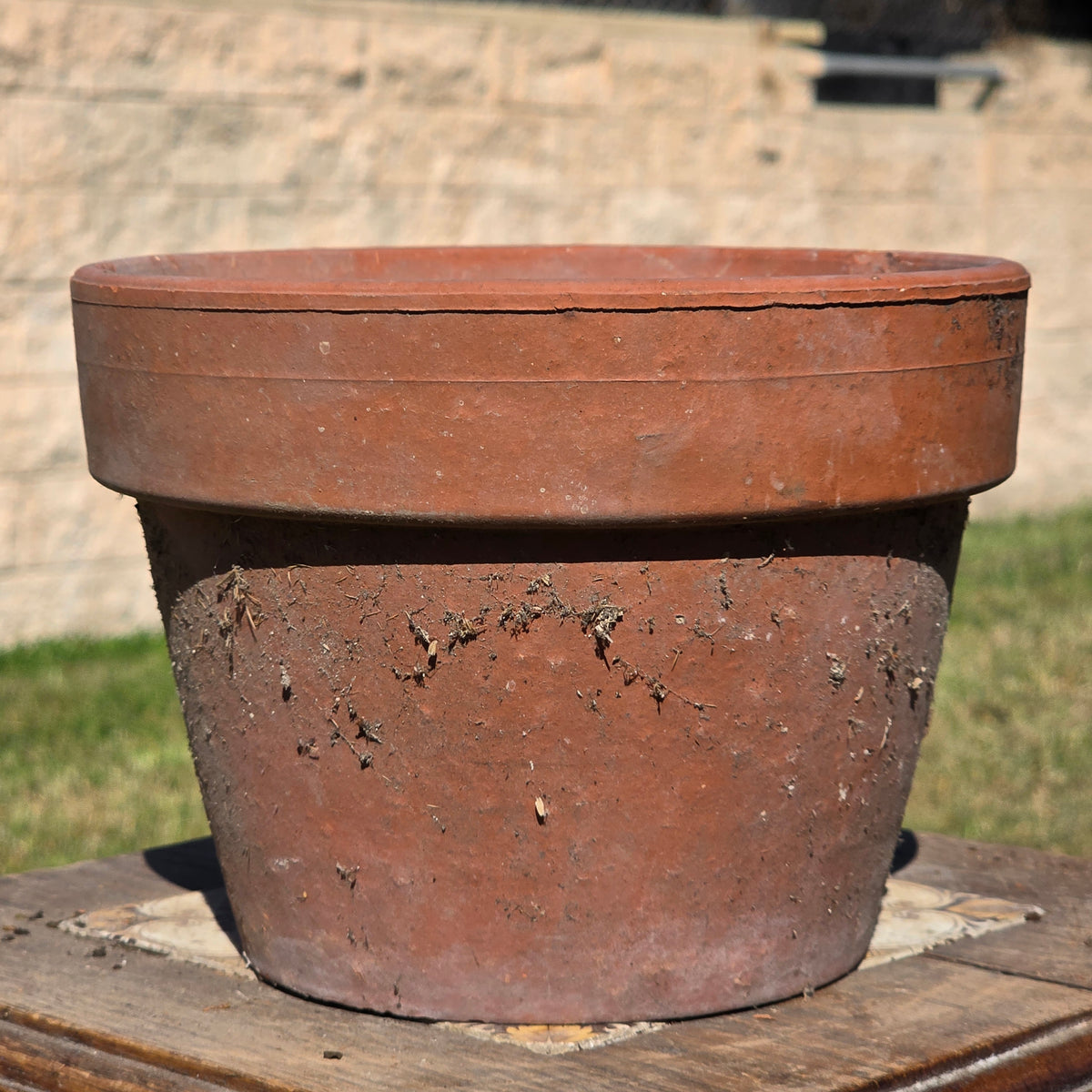 Vtg Terracotta Color Thick Round Flower Pot Heavy Composite Planter Garden 7.5"