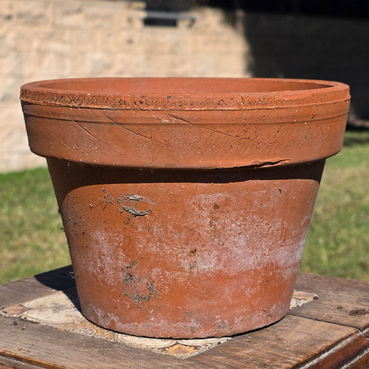 Vintage Terracotta Color Thick Wall Flower Pot Heavy Composite Round Planter 8"