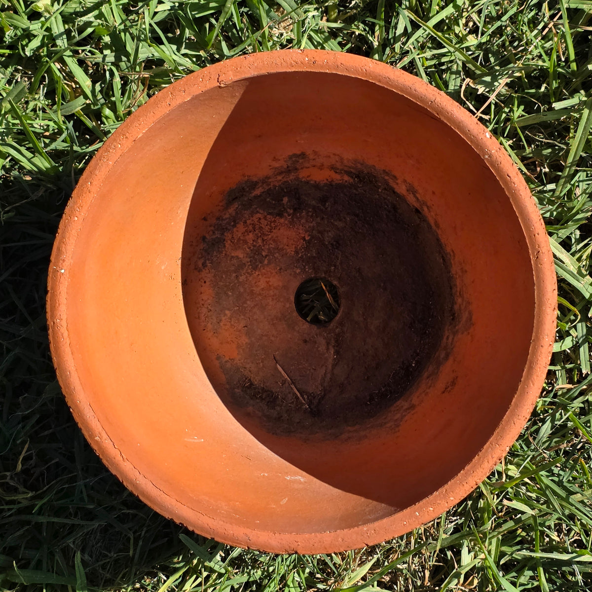 Vintage Terracotta Color Thick Wall Flower Pot Heavy Composite Round Planter 8"