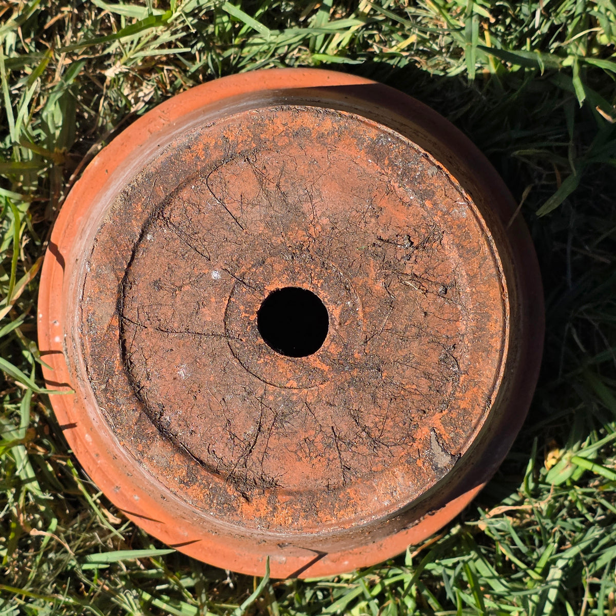 Vintage Terracotta Color Thick Wall Flower Pot Heavy Composite Round Planter 8"