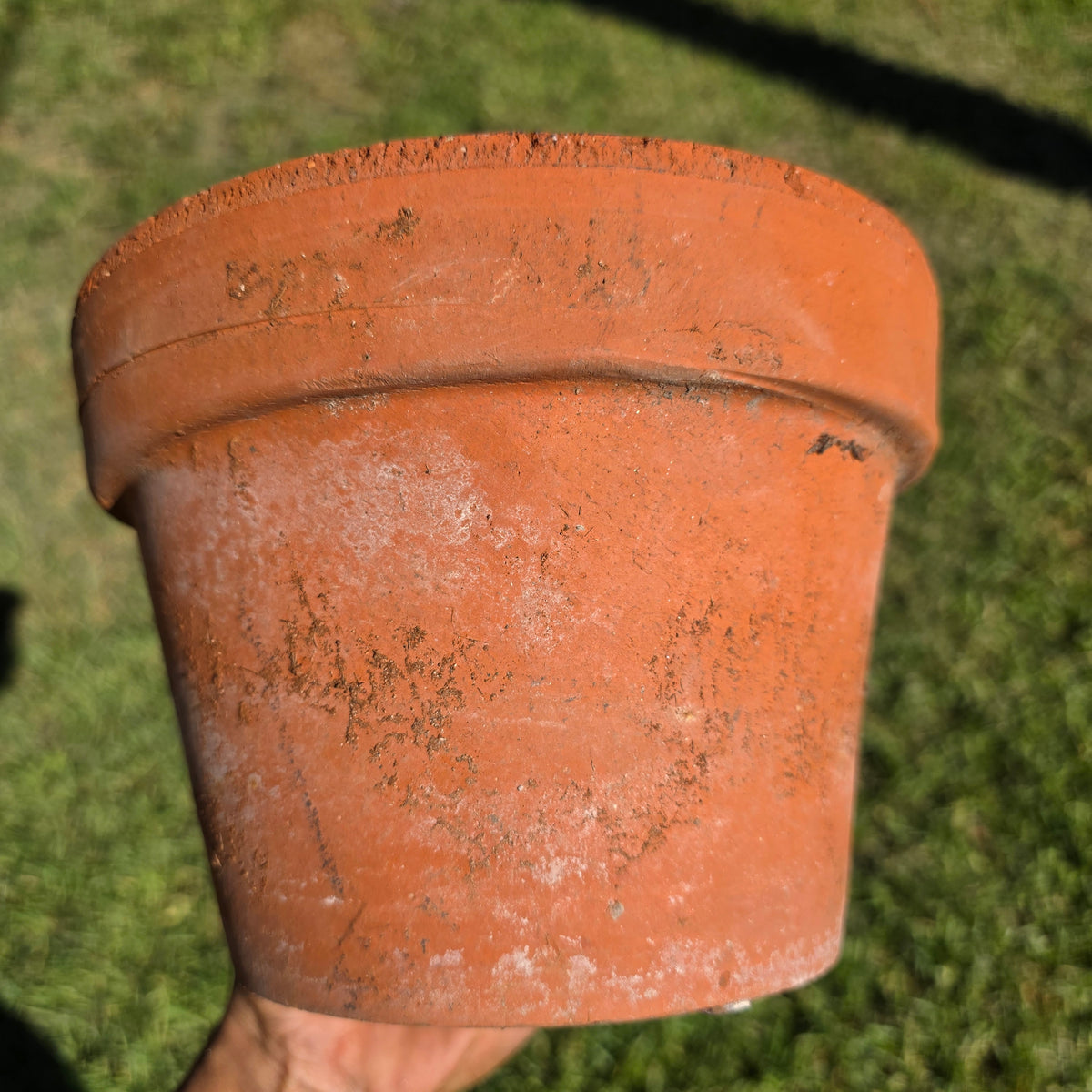 Vintage Terracotta Color Thick Wall Flower Pot Heavy Composite Round Planter 8"
