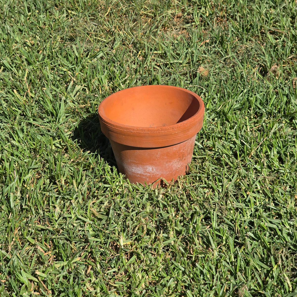 Vintage Terracotta Color Thick Wall Flower Pot Heavy Composite Round Planter 8"