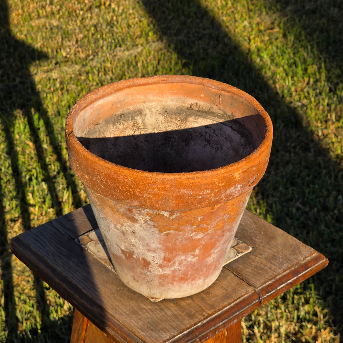 Vtg Terracotta Planter Flat Rimmed Clay Pot Aged Heavy Patina Garden 8.5" x 7.5"