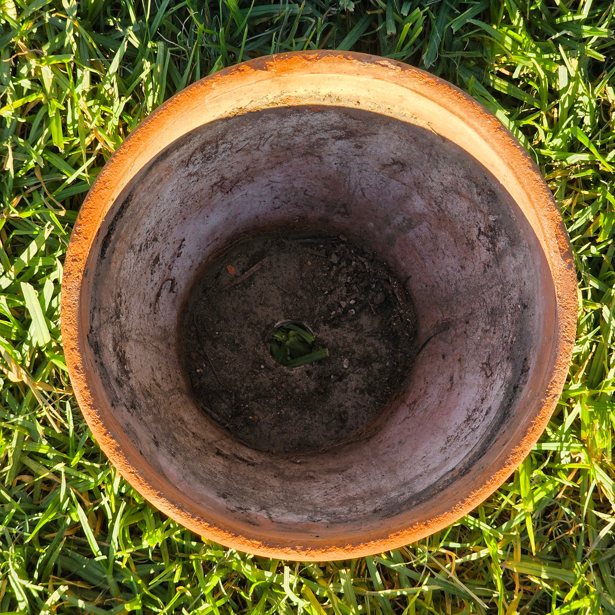 Vtg Terracotta Planter Flat Rimmed Clay Pot Aged Heavy Patina Garden 8.5" x 7.5"