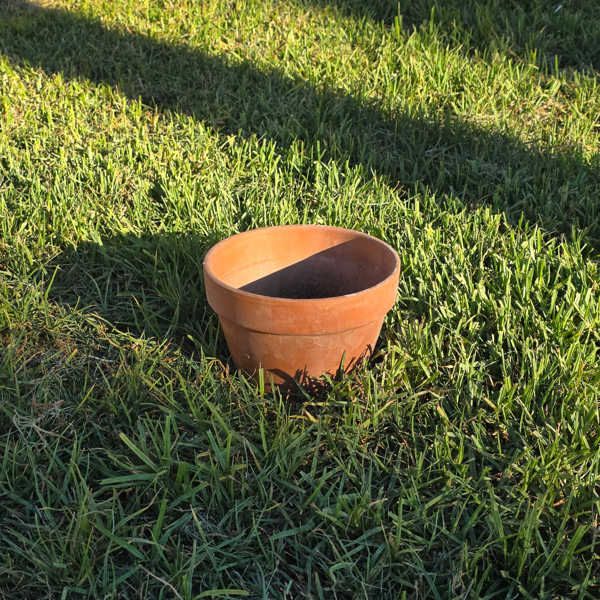 Vtg Terracotta Azalea Pot Flat Rim Clay Planter Semi Shallow Squat Garden 8.5x6
