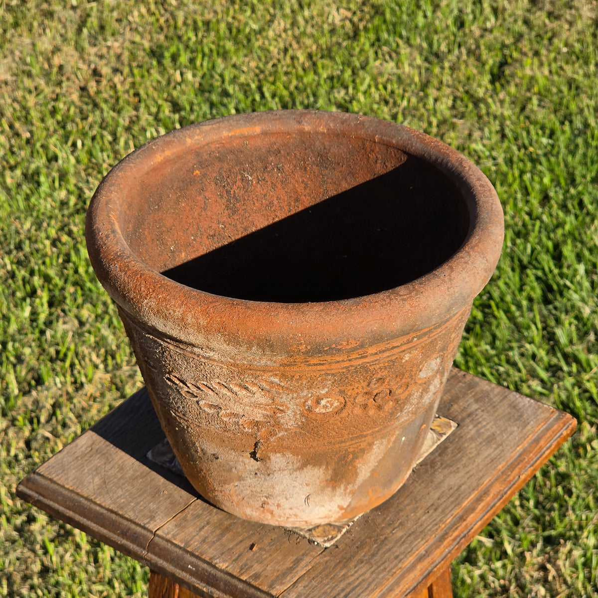 Vintage Mexican Terracotta Planter Pot Rustic Clay Flower Swag 10" x 8" Mid Size
