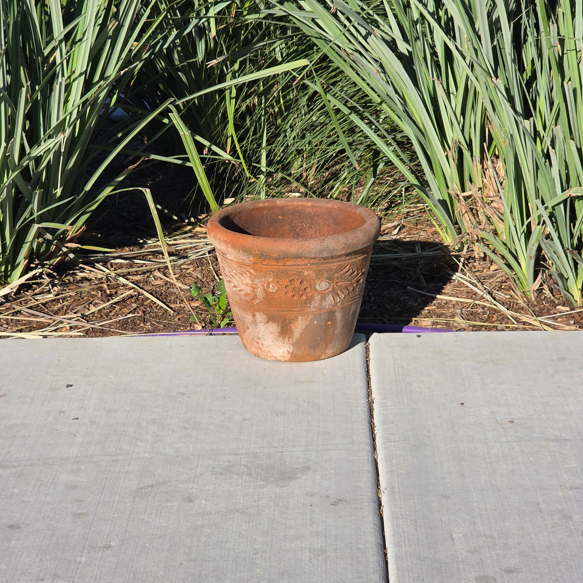Vintage Mexican Terracotta Planter Pot Rustic Clay Flower Swag 10" x 8" Mid Size