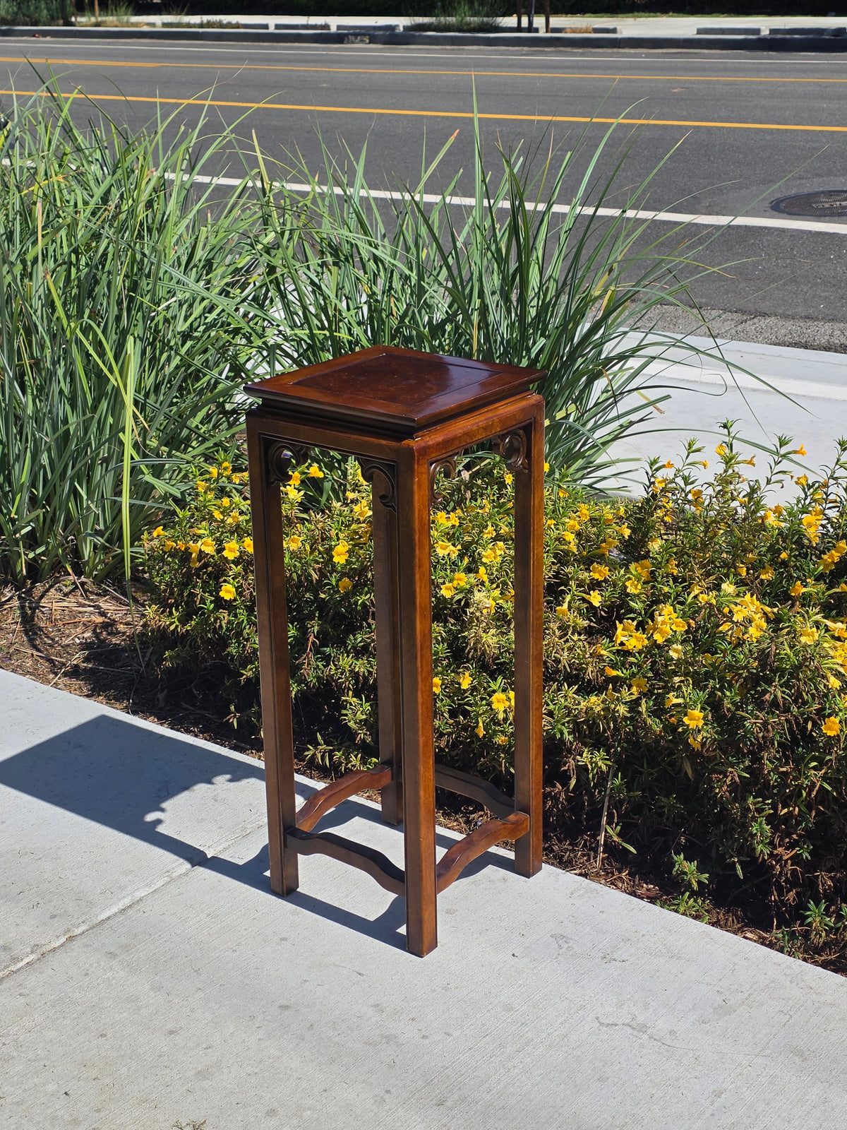 Wellington Hall Wood Plant Stand Pedestal Table Chinese Chippendale Vintage 32"