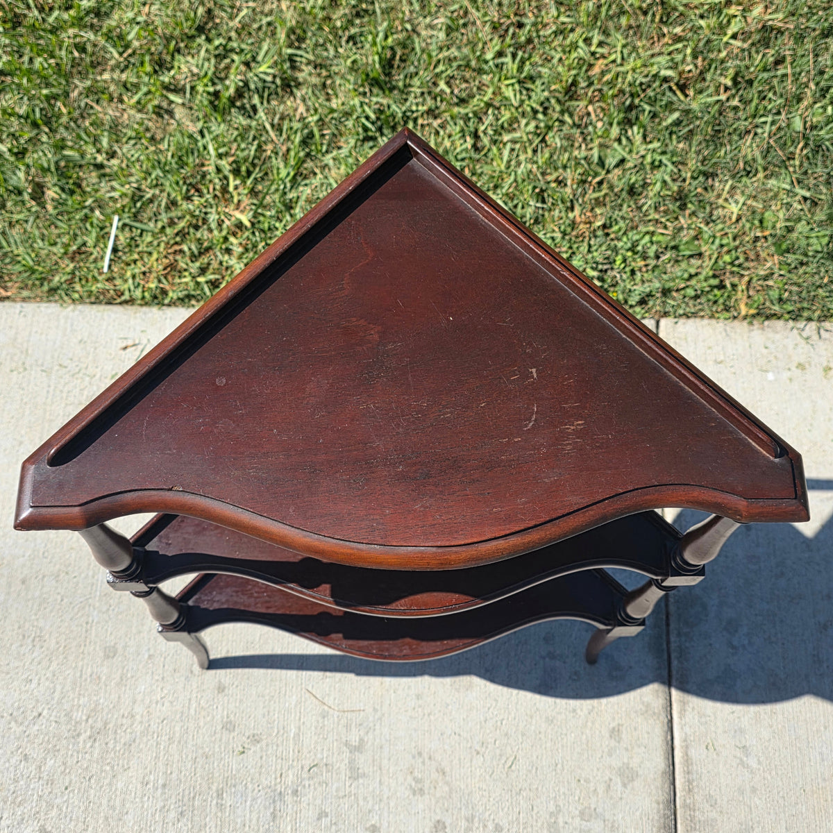 Antique Mahogany Corner Whatnot Shelf 3 Tier Splayed Leg Spindle Stand