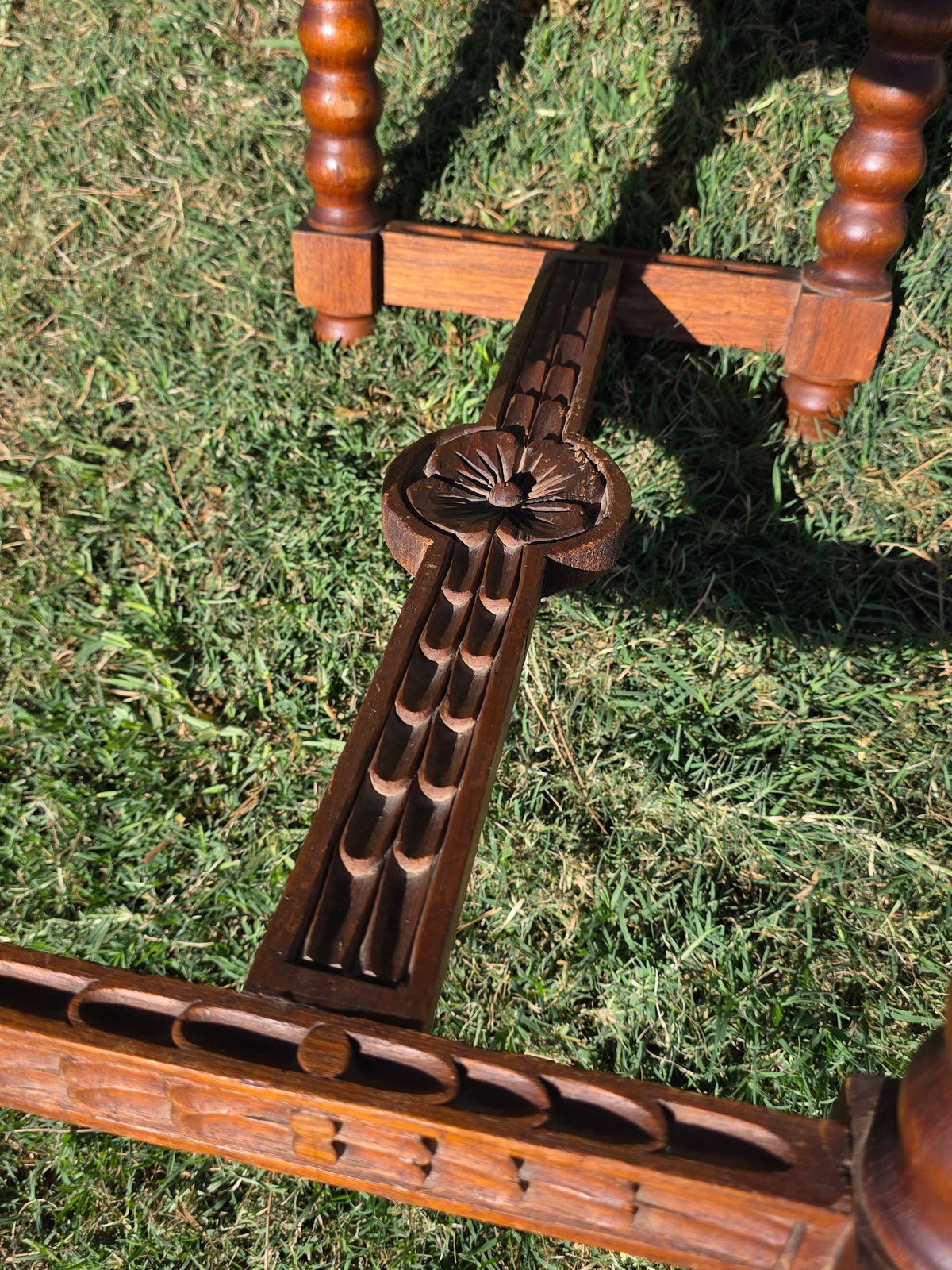 Vtg Black Forest Style Carved Wood Stool Table Bobbin Leg Footstool Bench 23"