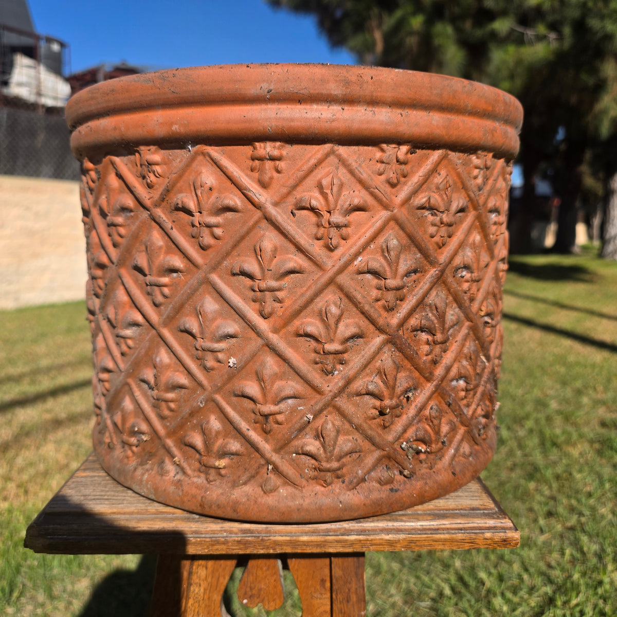 Vintage Fleur de Lis Terracotta Planter 12" Round Clay Garden Flower Pot Heavy