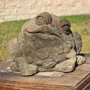 Vintage French Style Stone Toad Statue Weathered Concrete Frog Garden Ornament