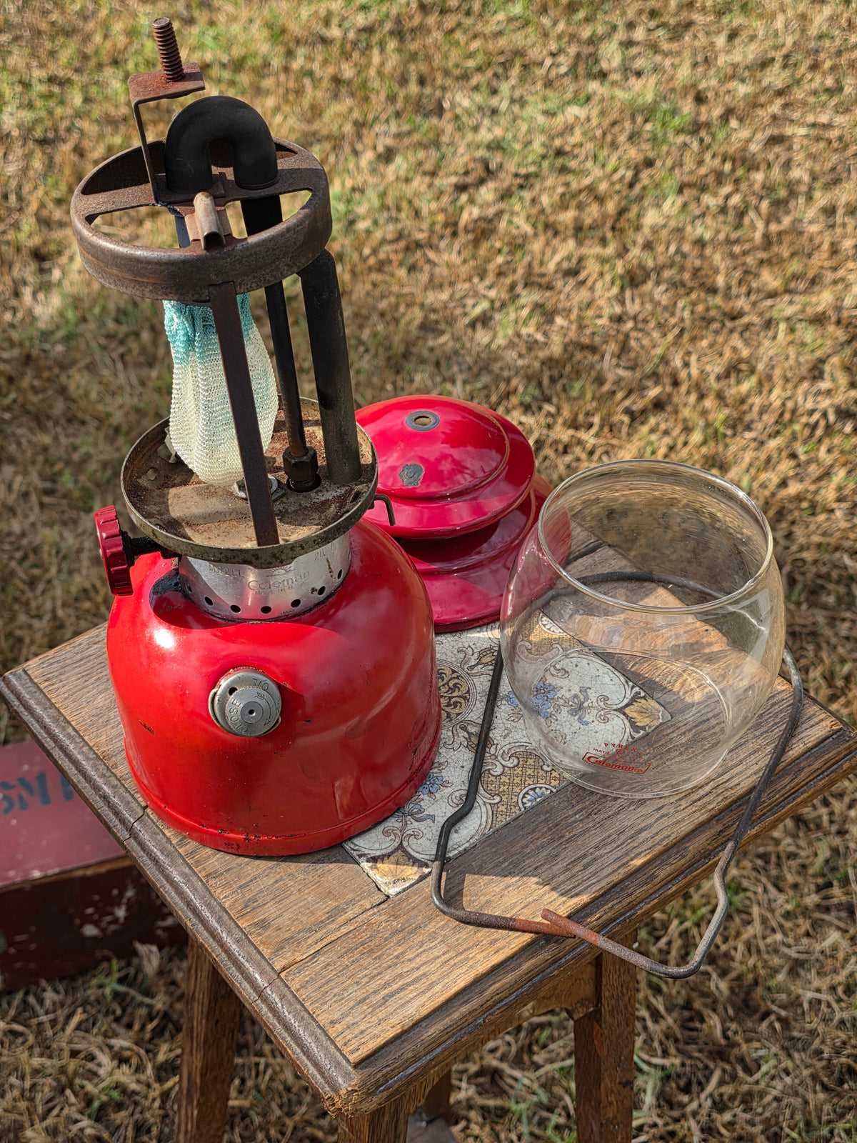 Vintage 1963 Coleman 200A Lantern 6/63 Red Letter PYREX Globe Wooden Case Used