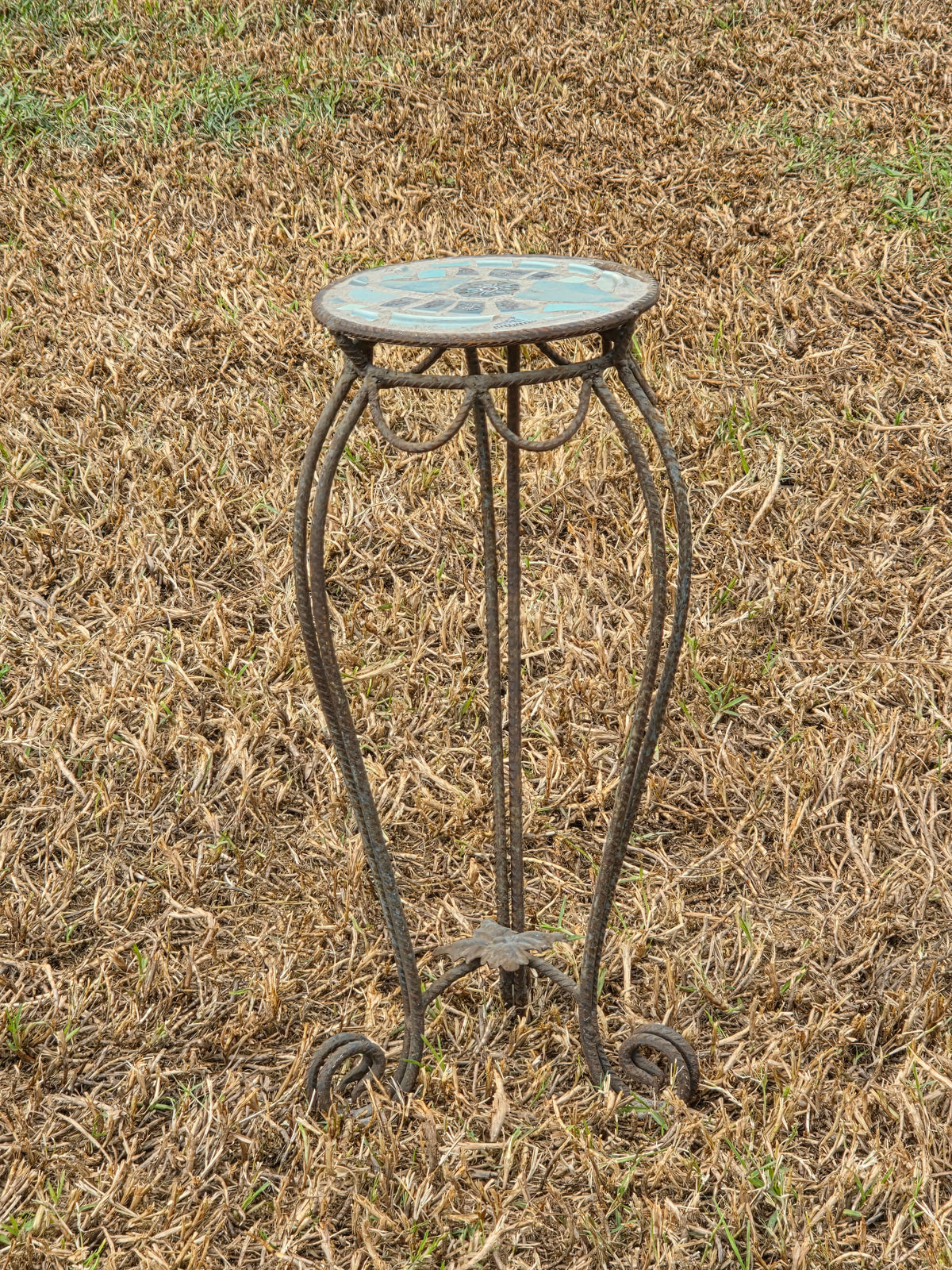 Vtg Round Mosaic Plant Stand Wrought Iron Broken China Patio Accent Table 18"