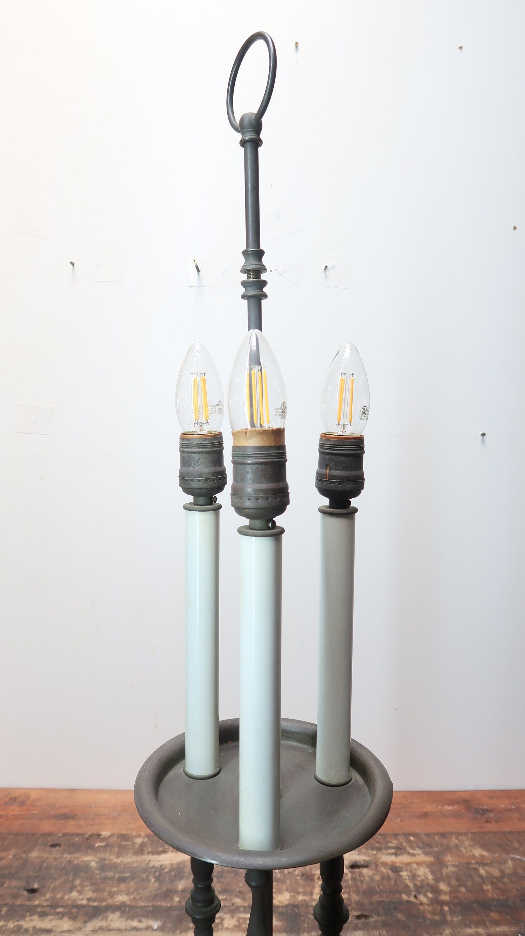 Antique Brass Bouillotte 3 Candle Light Lamp With 3 Way Turn Knob Switch Patina (Local Pickup)