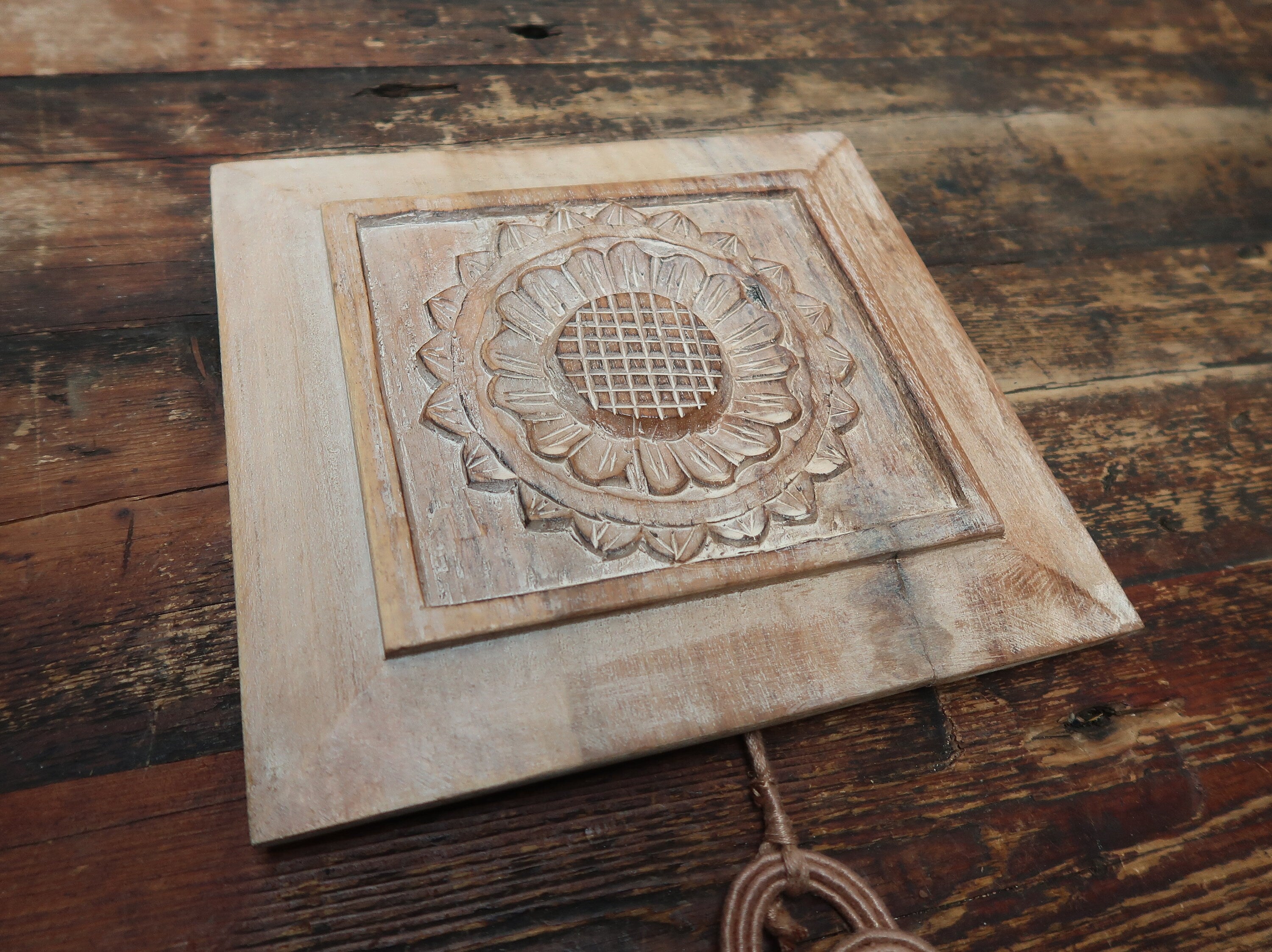 Rober Grace Hollister CA Hand Carved Wood Wall Art 9" x 9.5" (B)