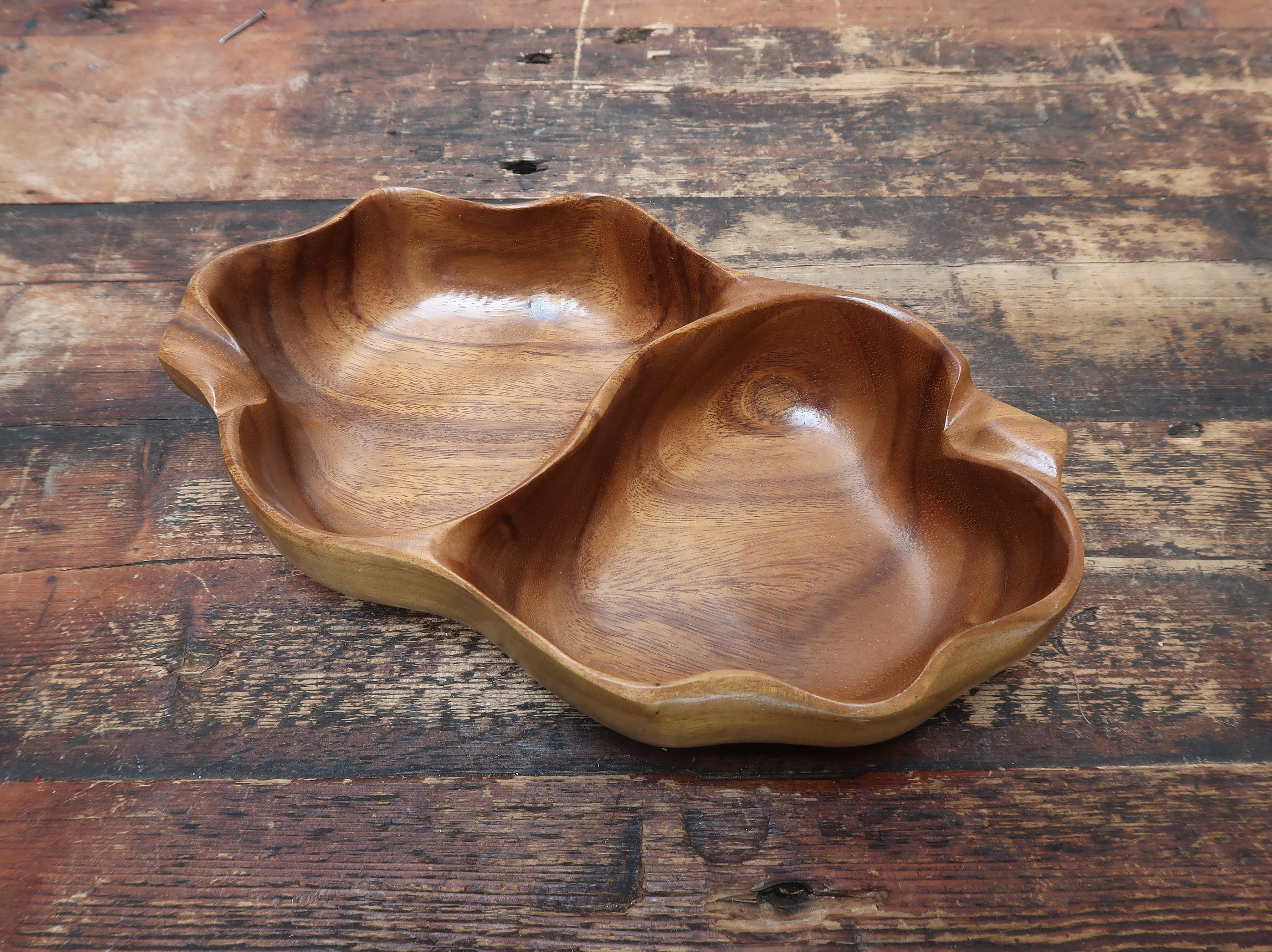 Vintage Woodcraft Hawaii Made By Hawaiians Monkey Pod Wood Bowl 12.5" x 7" x H 2.25"