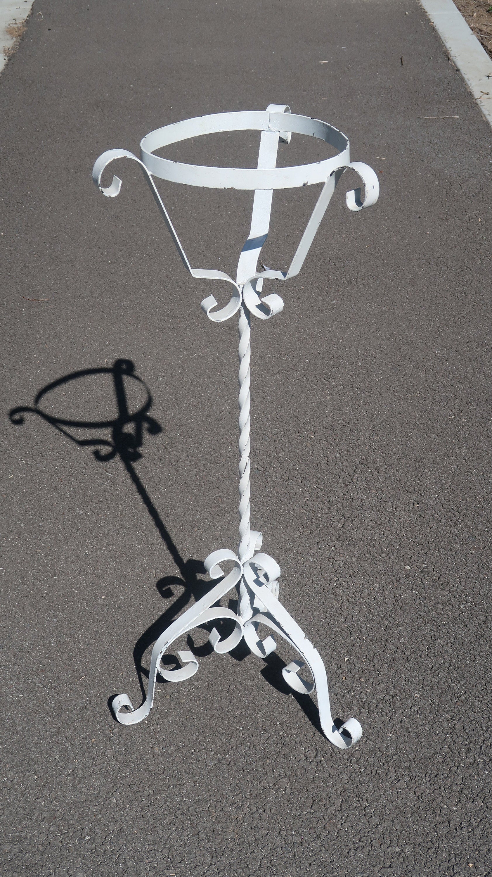 Vintage Metal Scroll Plant Stand Flower Pot Stand White Shabby Chic H 37.5"