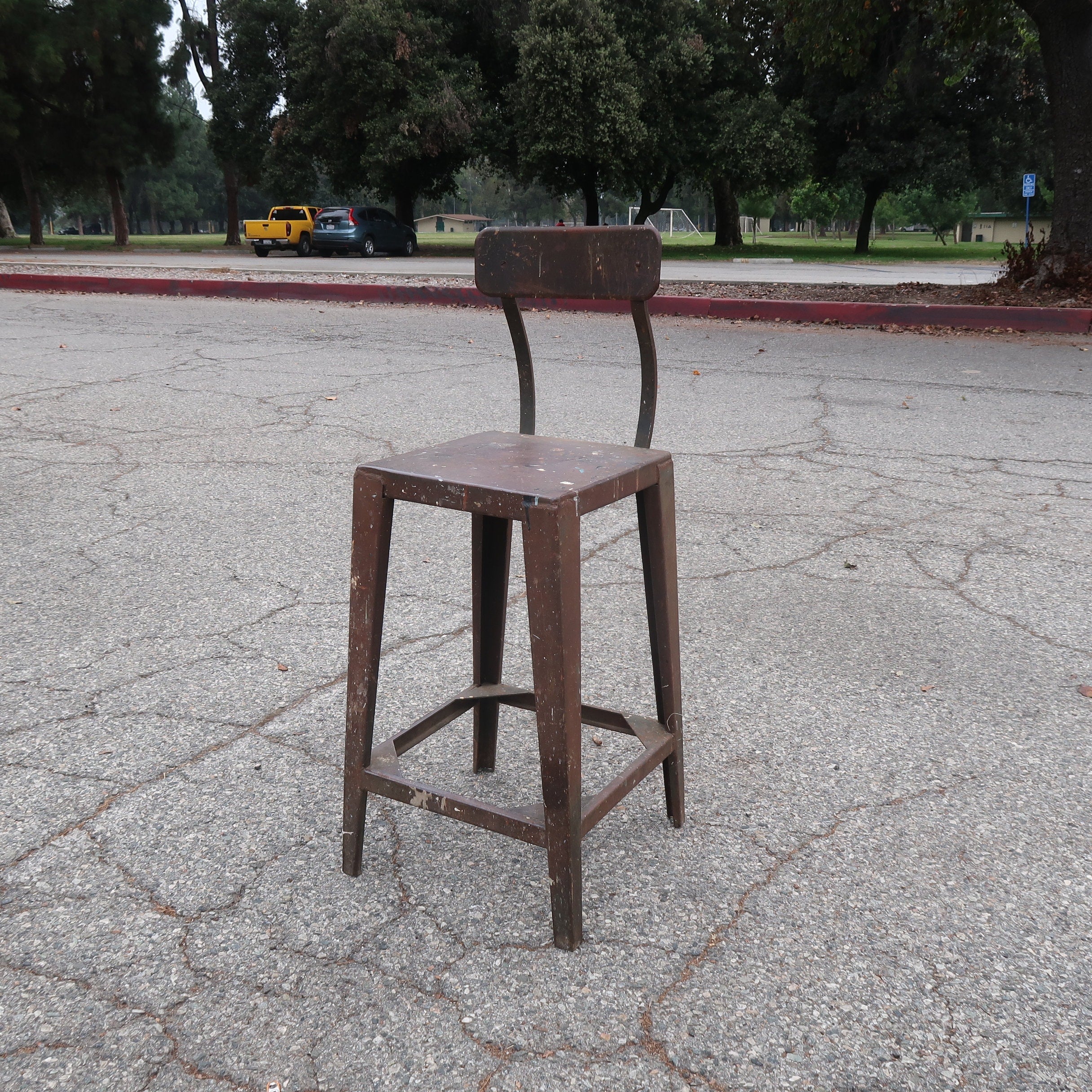Antique Metal Industrial Stool High Chair Heavy Steel Chair 29 lb. (U.S Free Shipping)