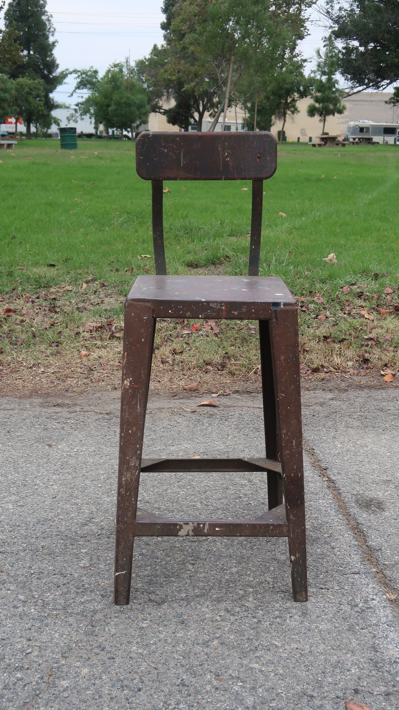 Antique Metal Industrial Stool High Chair Heavy Steel Chair 29 lb. (U.S Free Shipping)