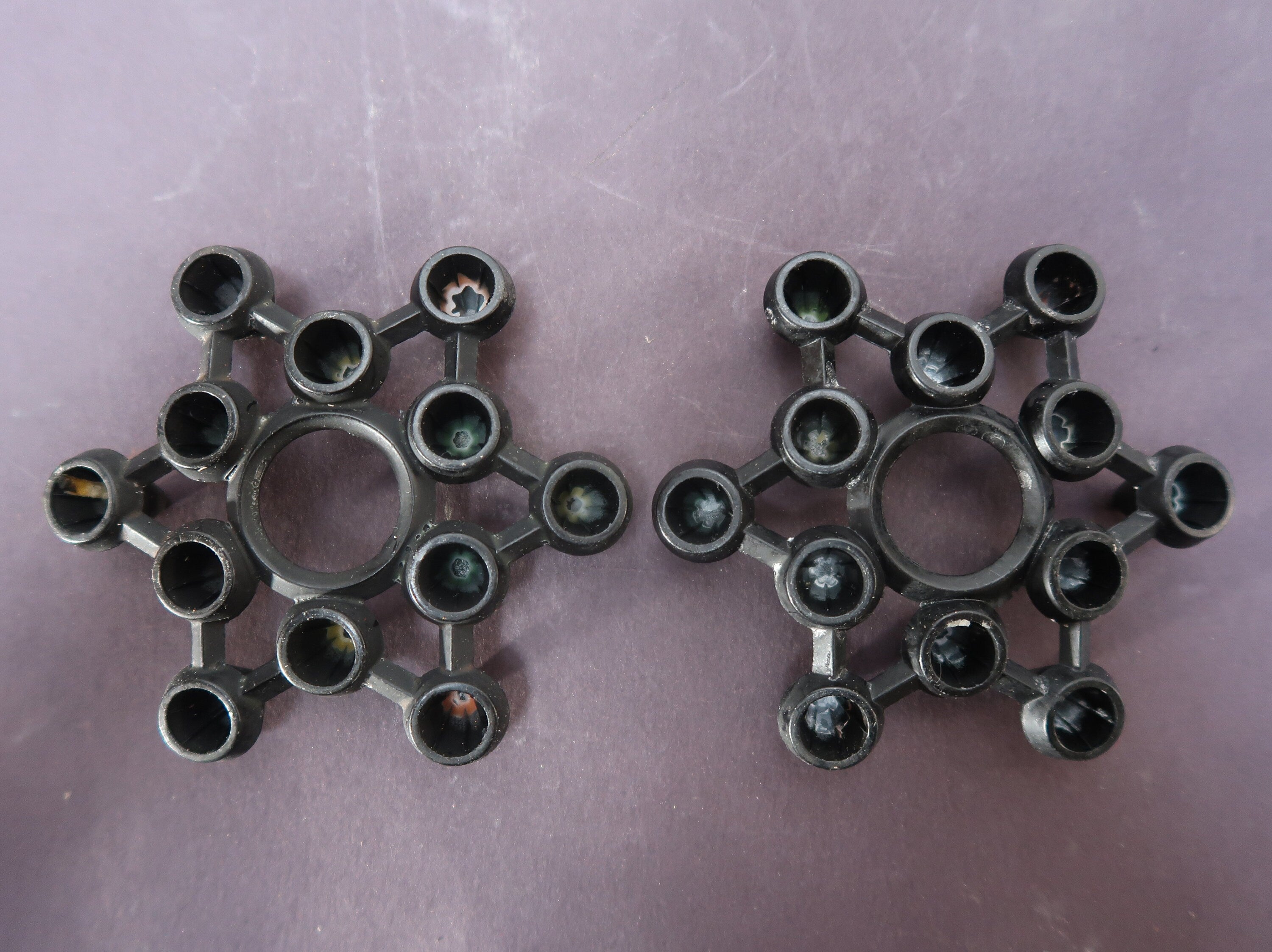 Set of 2 Vogue Slim Candles Snow Flake Design