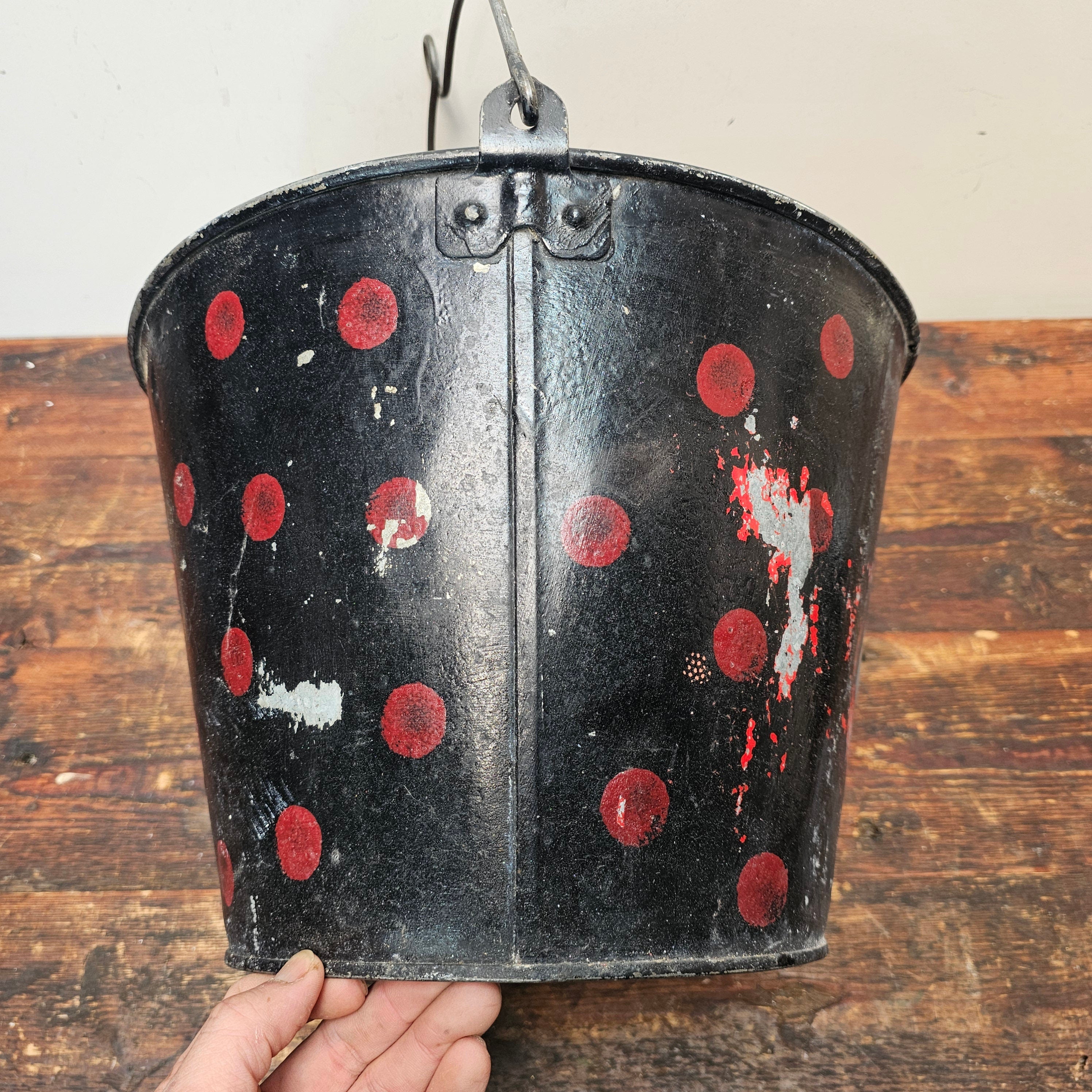 Black & Red Dots Painted Bucket Galvanized Steel Watering Bucket