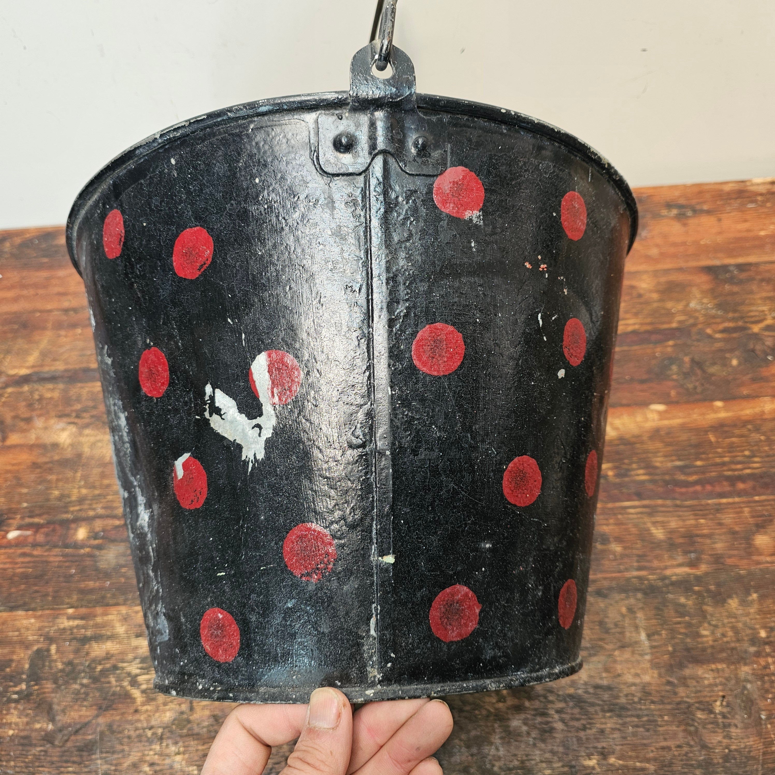 Black & Red Dots Painted Bucket Galvanized Steel Watering Bucket