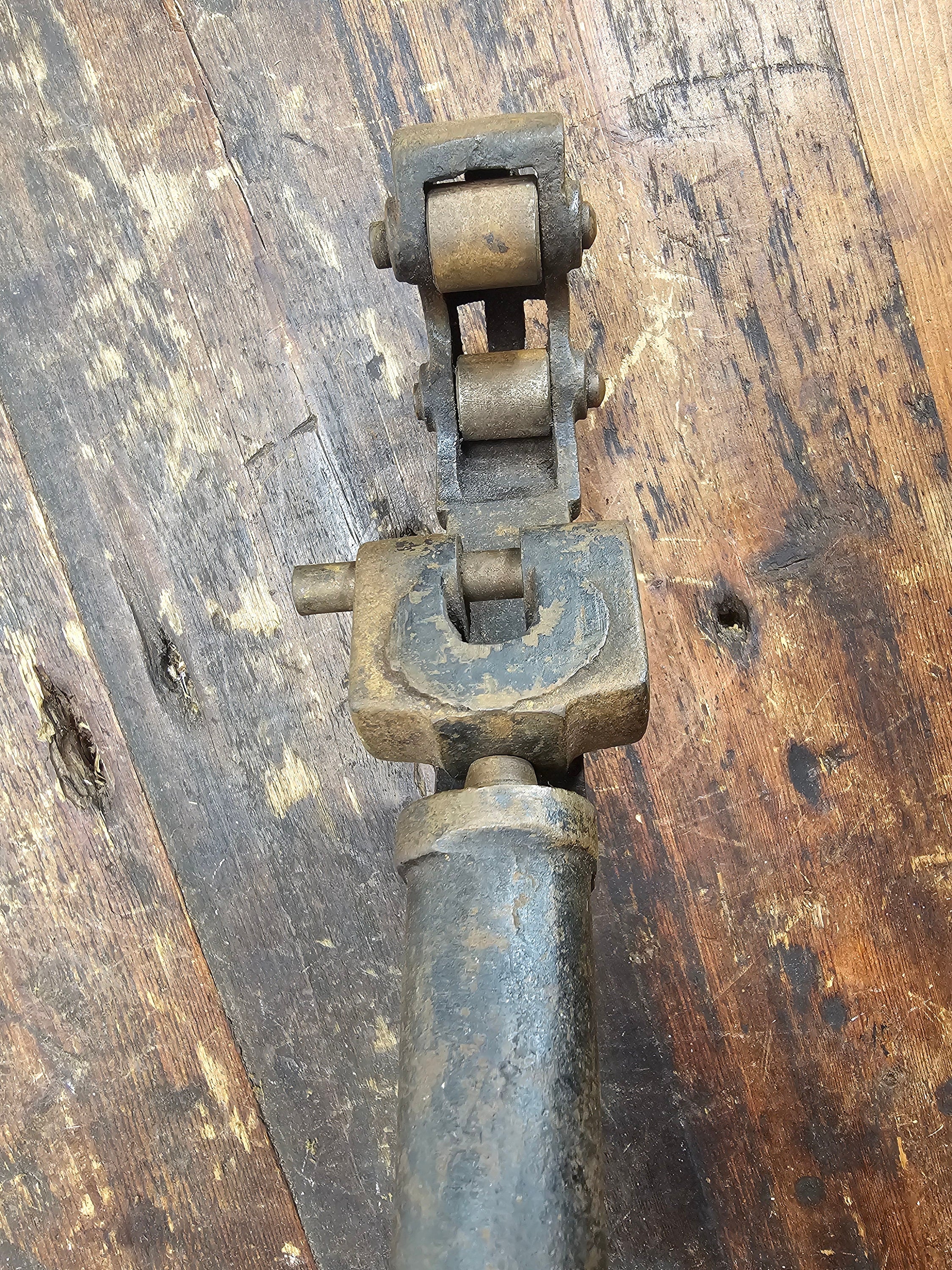 Antique NYE Tool & Machine Works Chicago Pipe Cutter No.2 Saunders Type