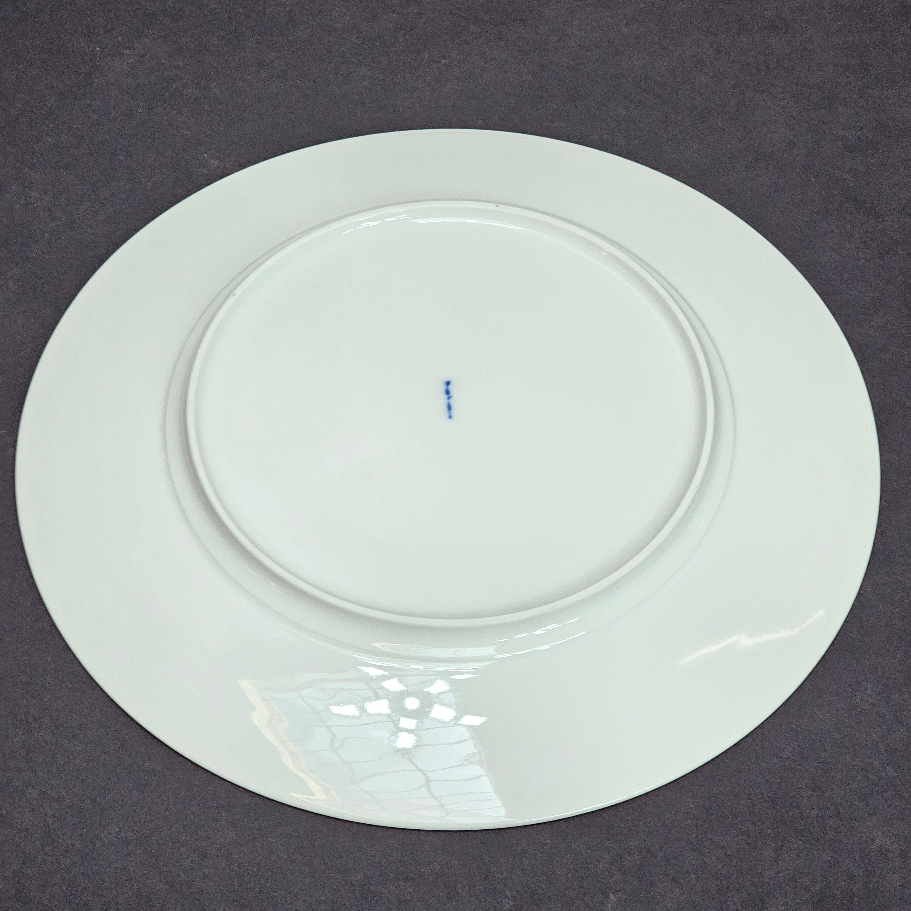 KPM ARCADIA by Berlin Porcelain 10.25" Dinner Plate With Syrinx Cameo Nude