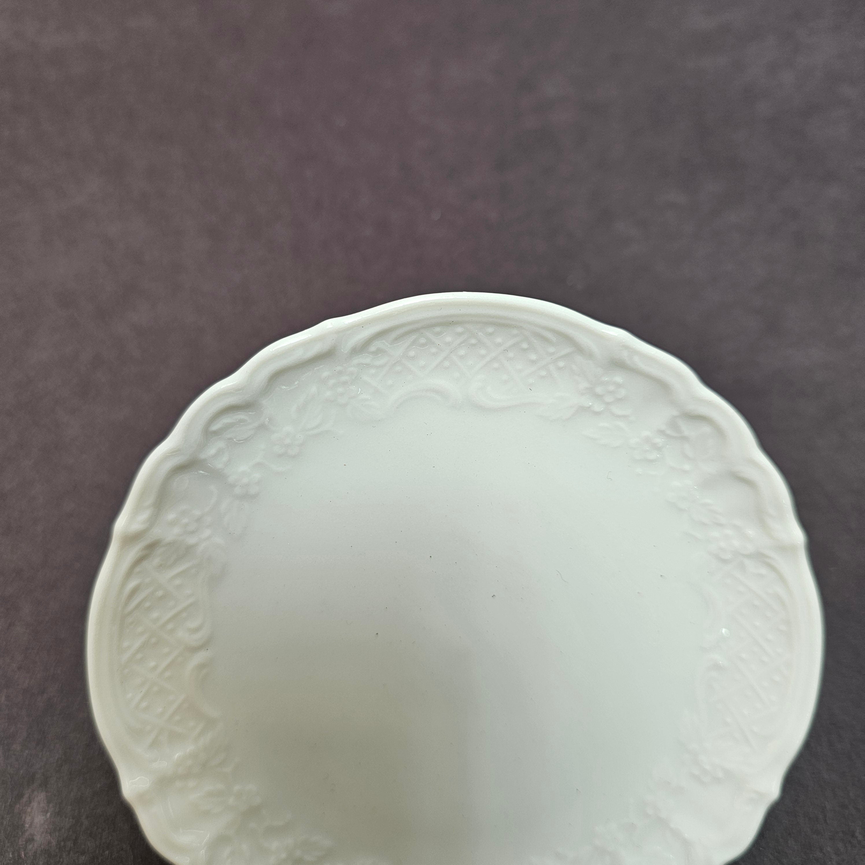 Set of 5 Kaiser West Germany Sauce Tapas Butter Pat Dish Floral Embossed 4.25"