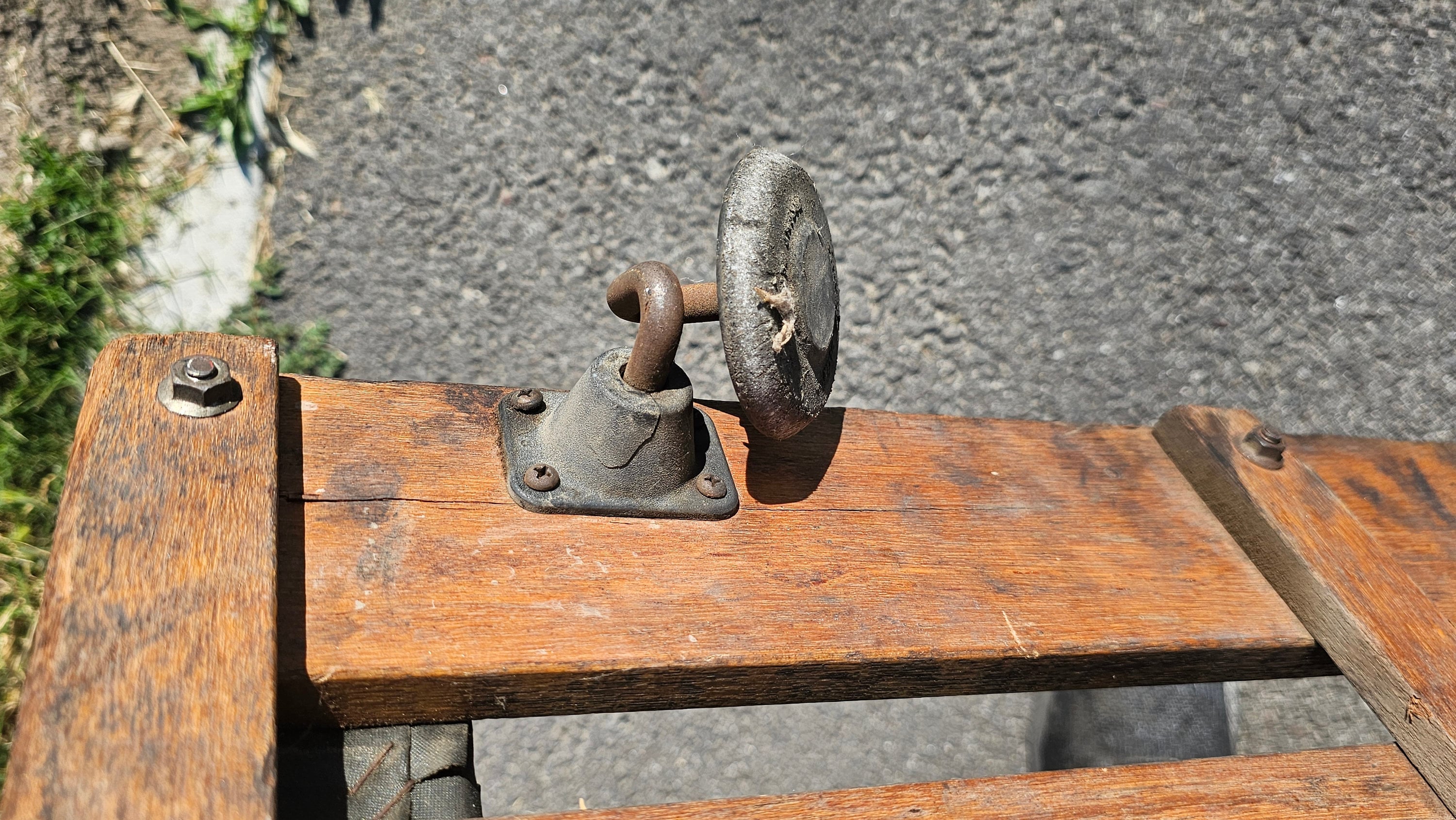 Vintage Lisle Jeepers Creeper Model C Made In USA " White Text " Rare?