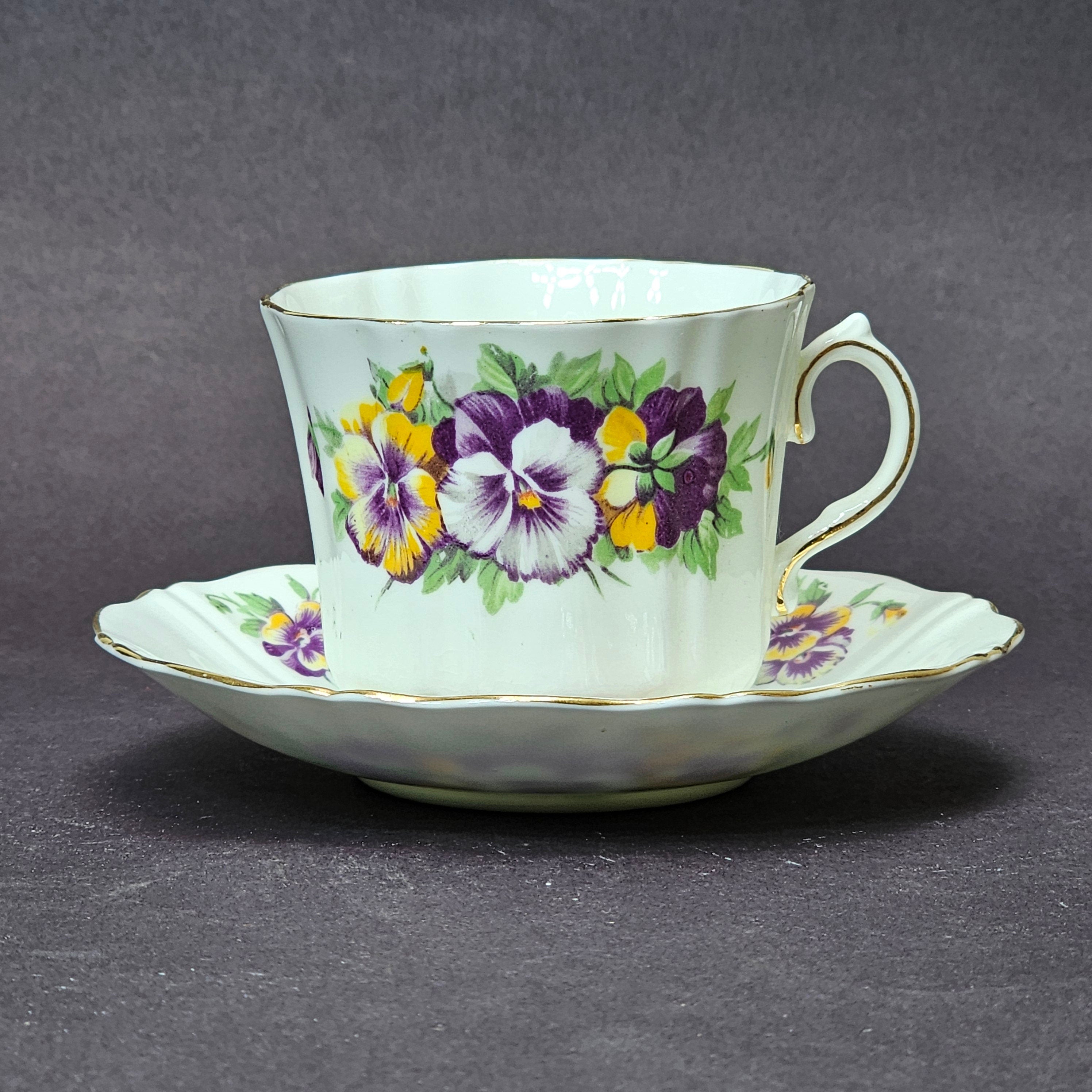 Vintage Old Royal Bone China England Teacup & Saucer Set From England