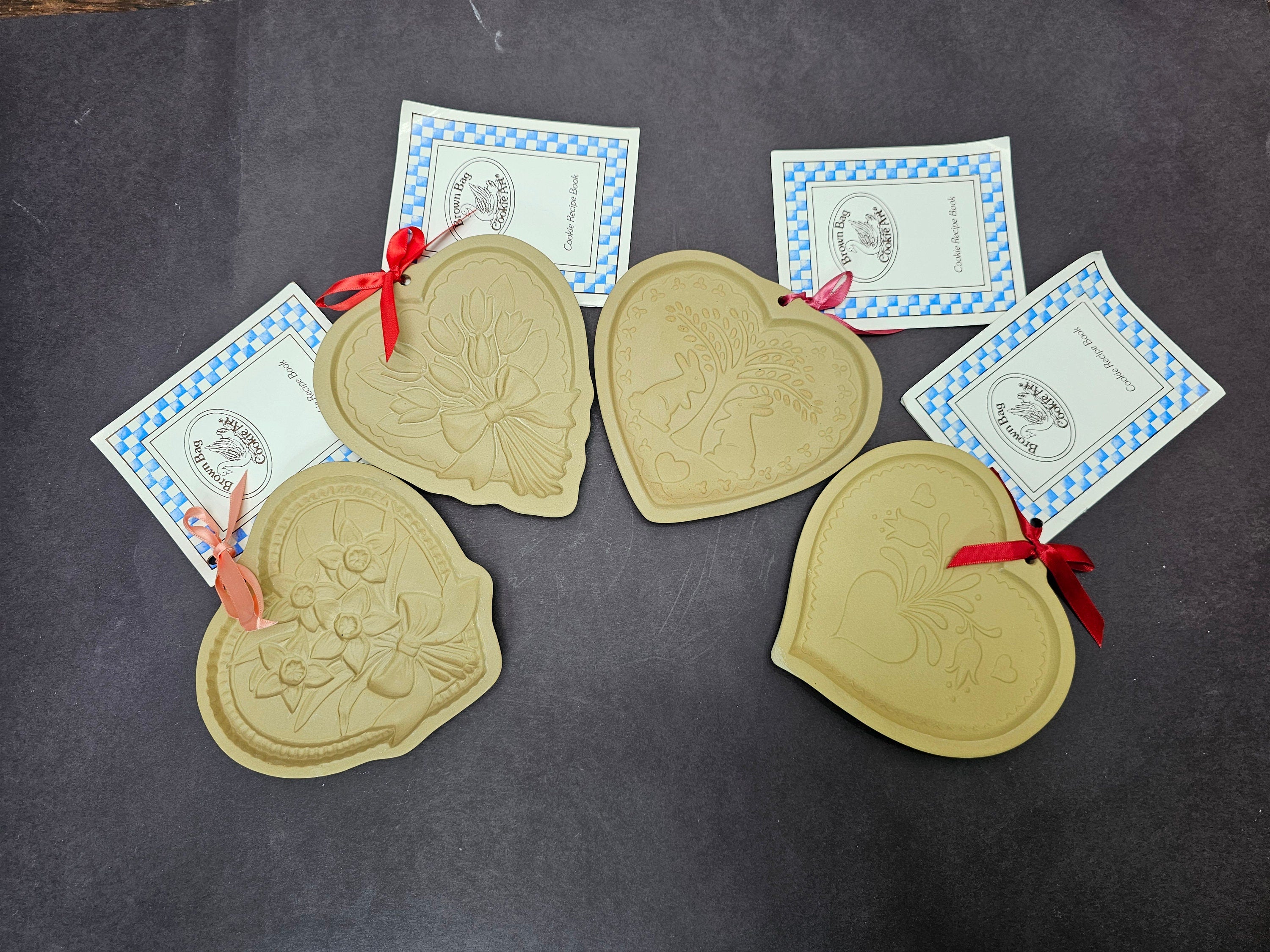 Lot of 4 Brown Bag Cookie Art Mold Heart Shape Stoneware 1986-1990 Hill Design