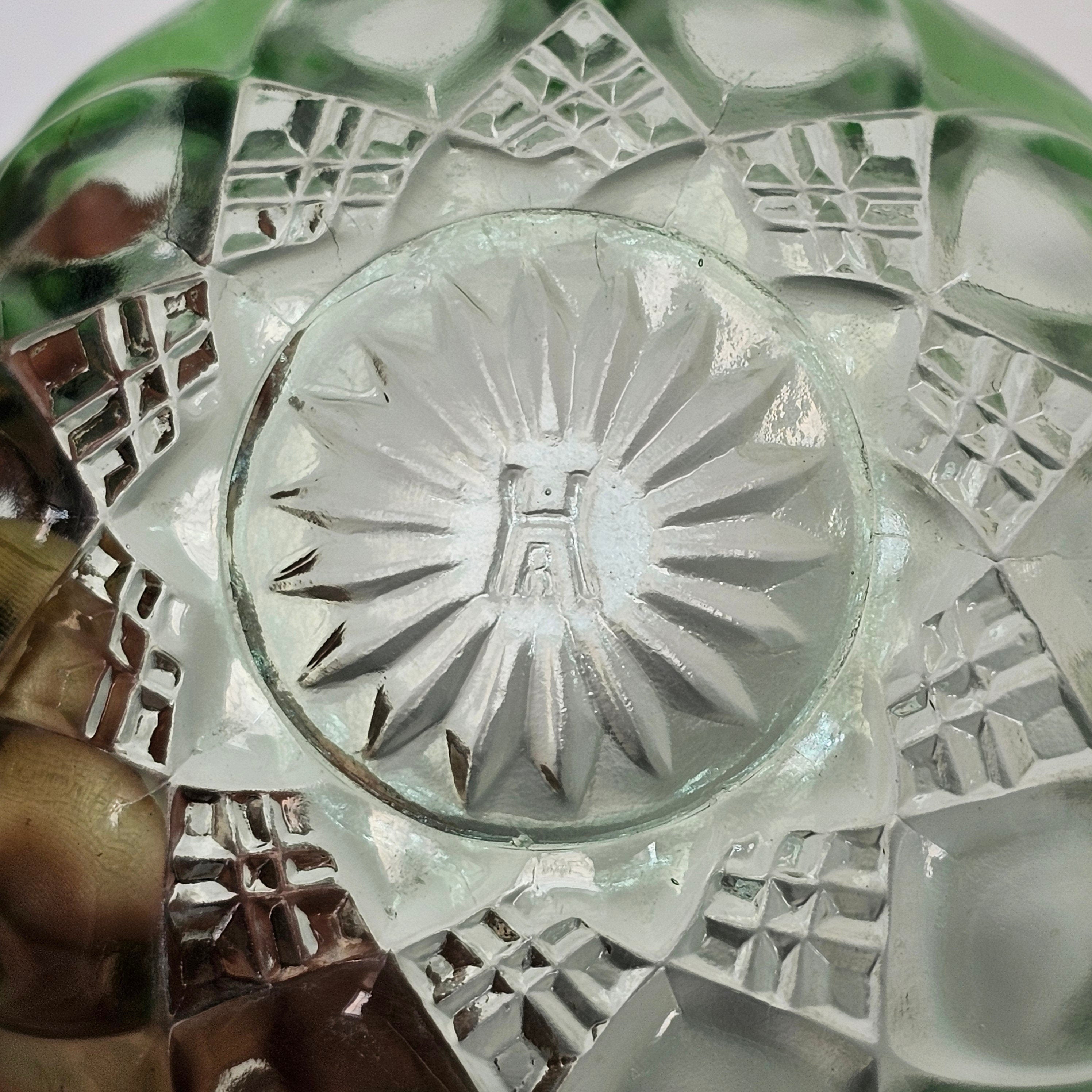 Hazel Atlas Green Uranium Vaseline Dep. Glass Diamond Arches Serving Bowl