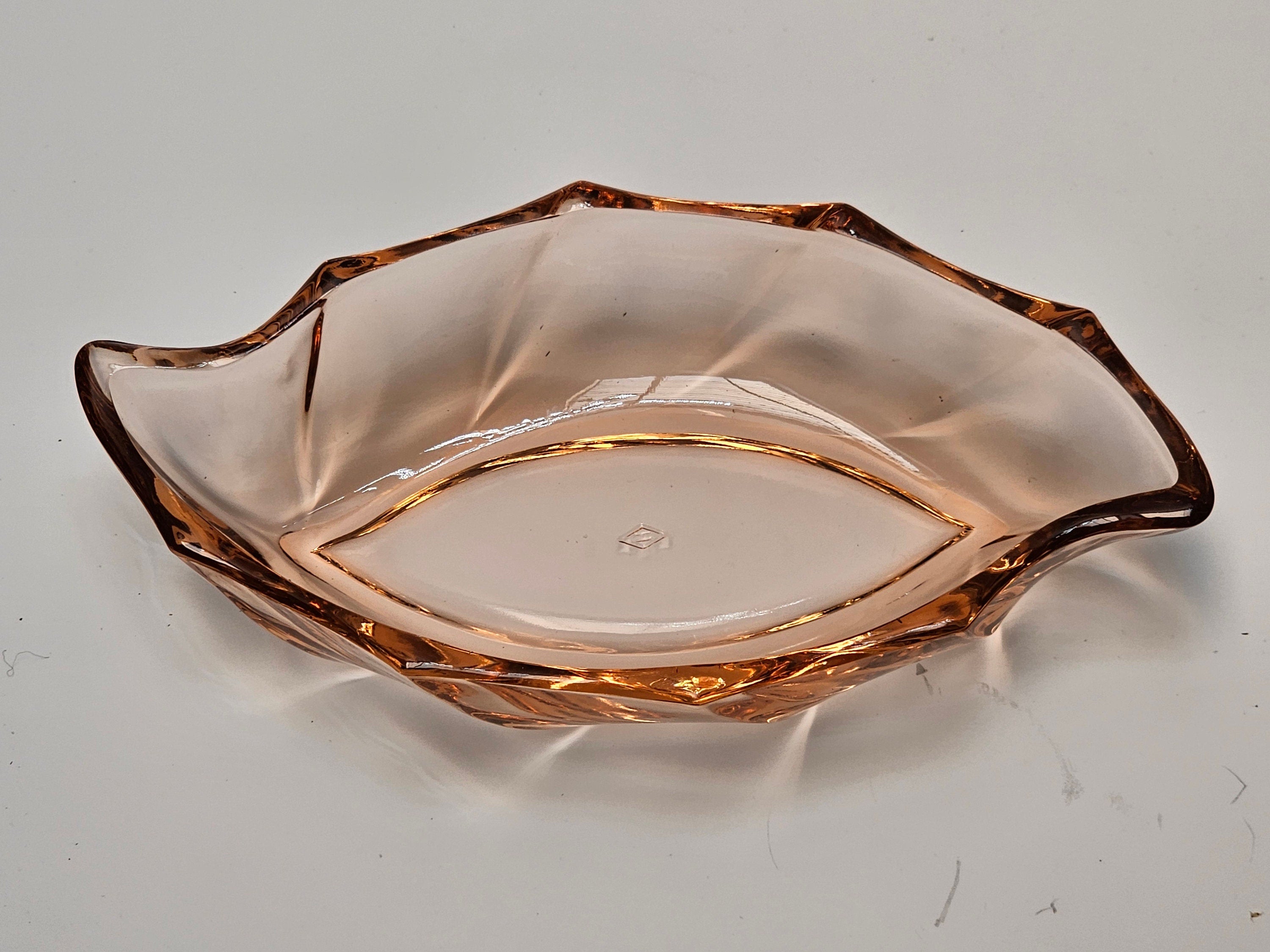 Heisey 7" Twist Flamingo Pickle Dish