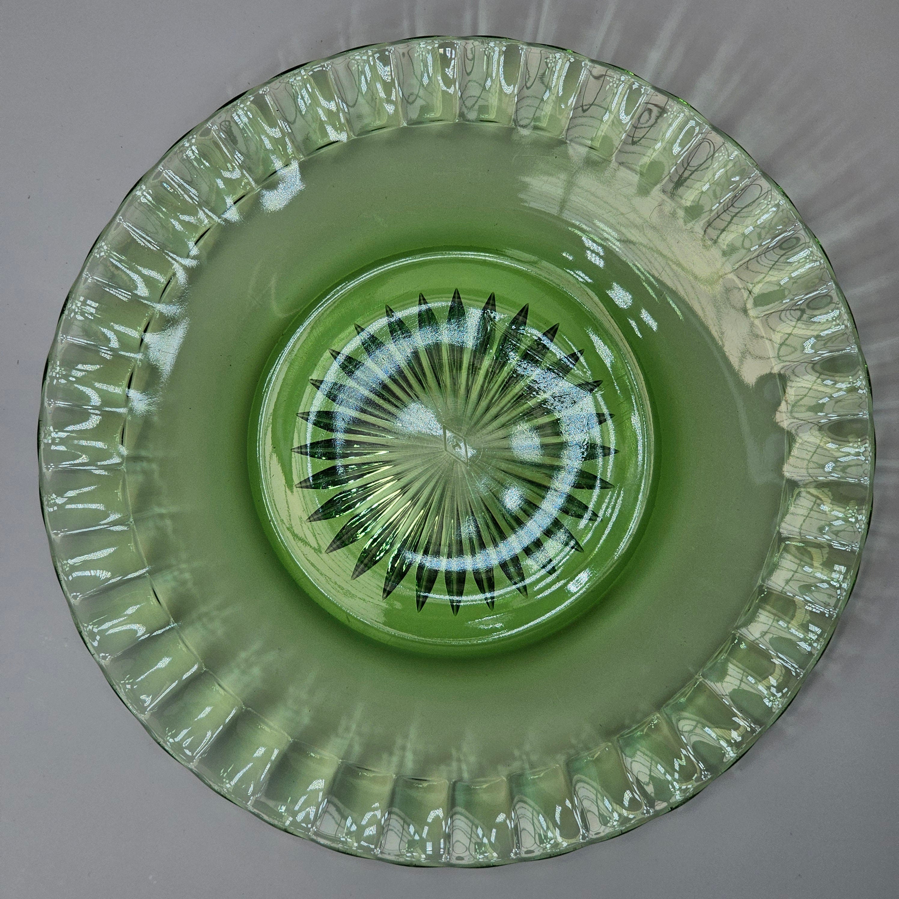 Heisey 7 1/2" Salad Plate Fluted Border Green Moongleam