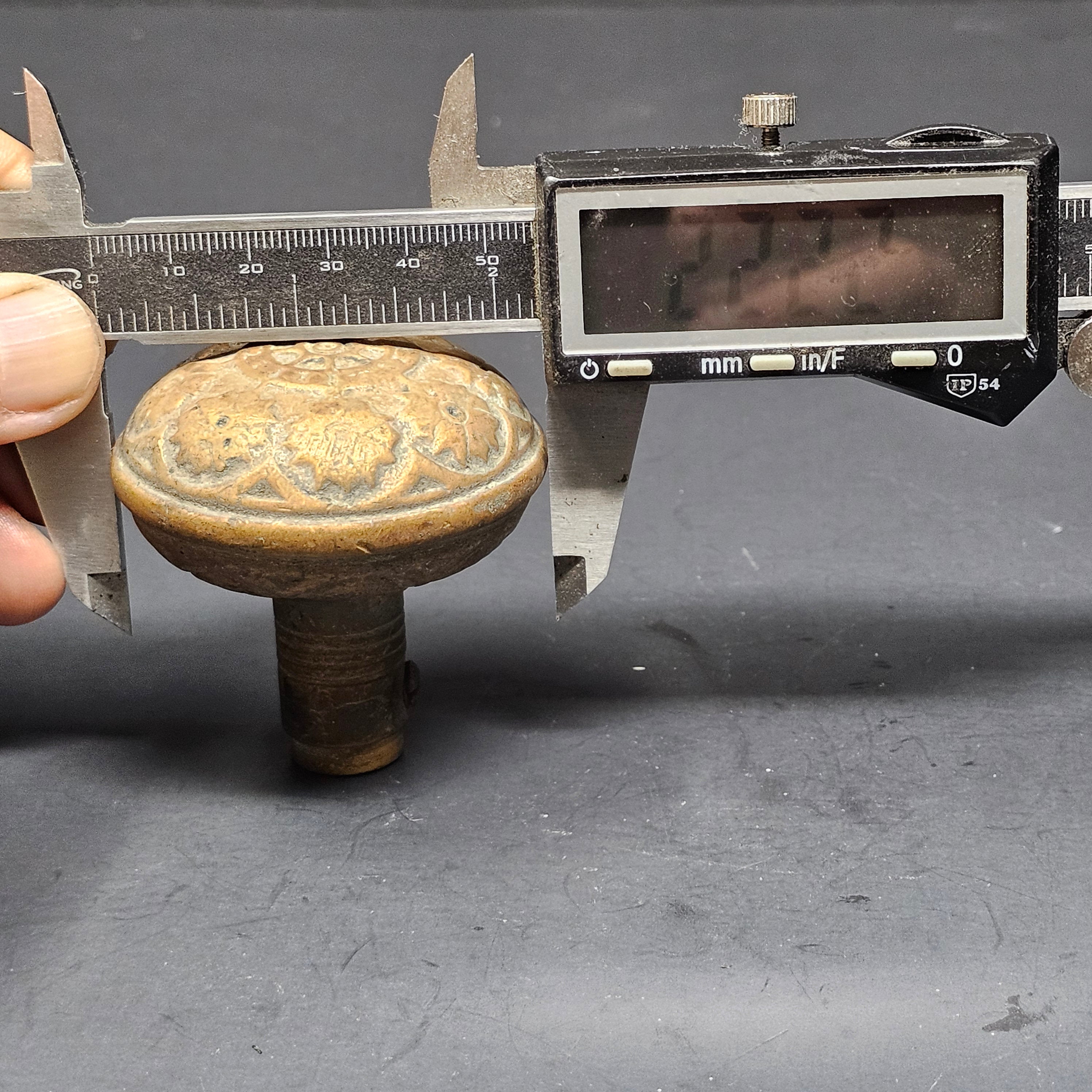 Antique Single Door Knob Solid Brass (1 lb.)