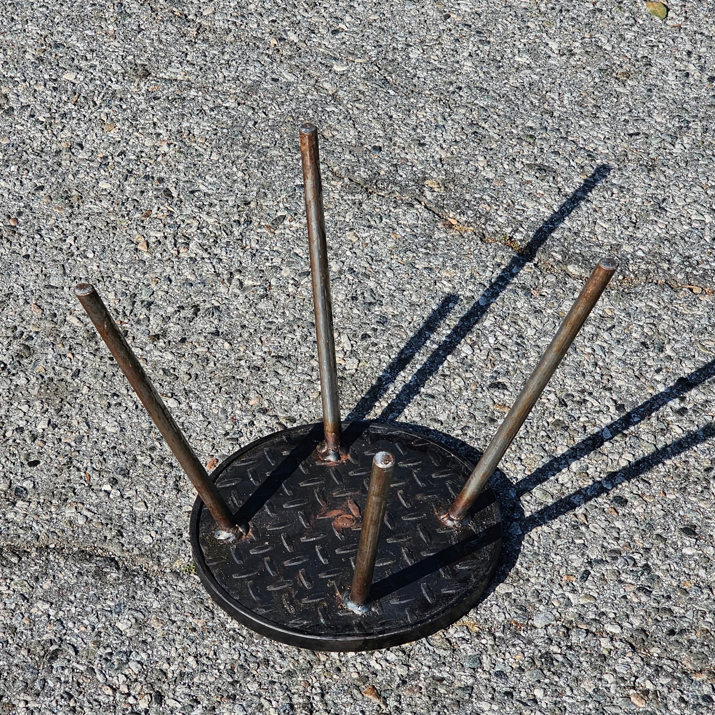 Industrial Style Small Metal Round Table / Plant Stand 10.75" Dia x 11.75" H