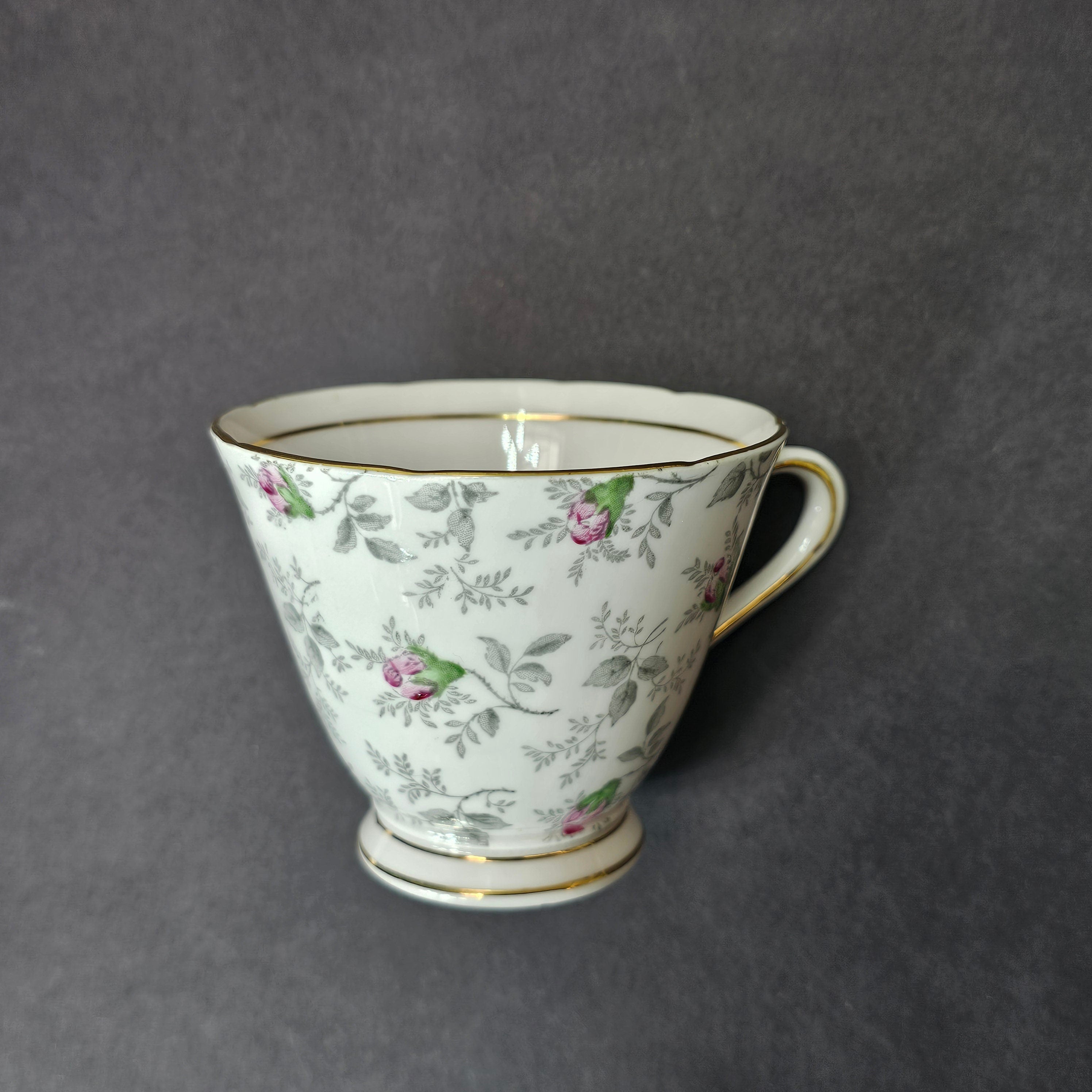 Vintage Tuscan Fine English Bone China Teacup & Saucer Set From England