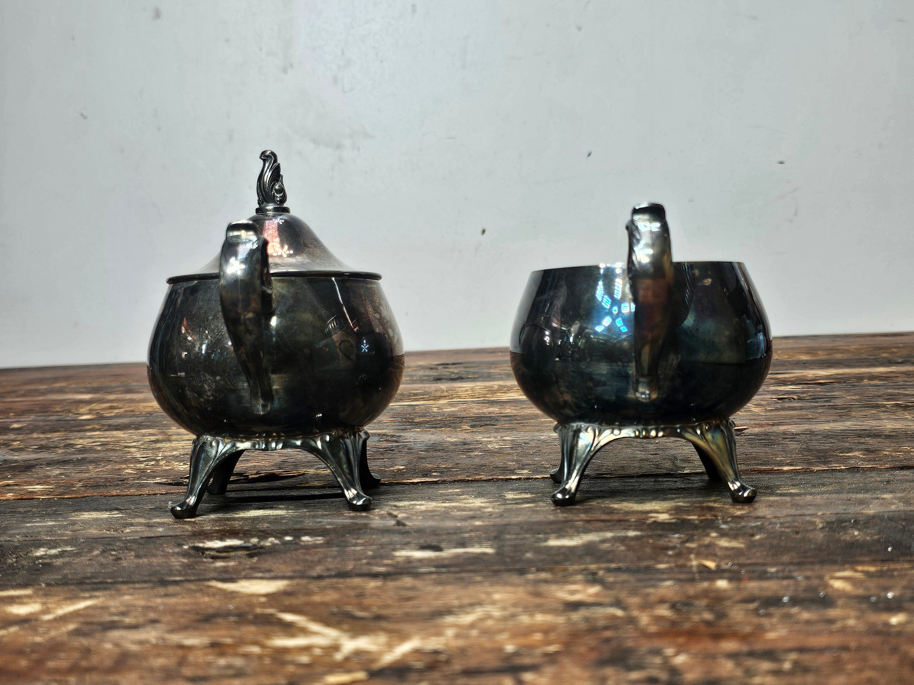 Vintage Oneida Silver Plated Sugar Bowl & Creamer Set