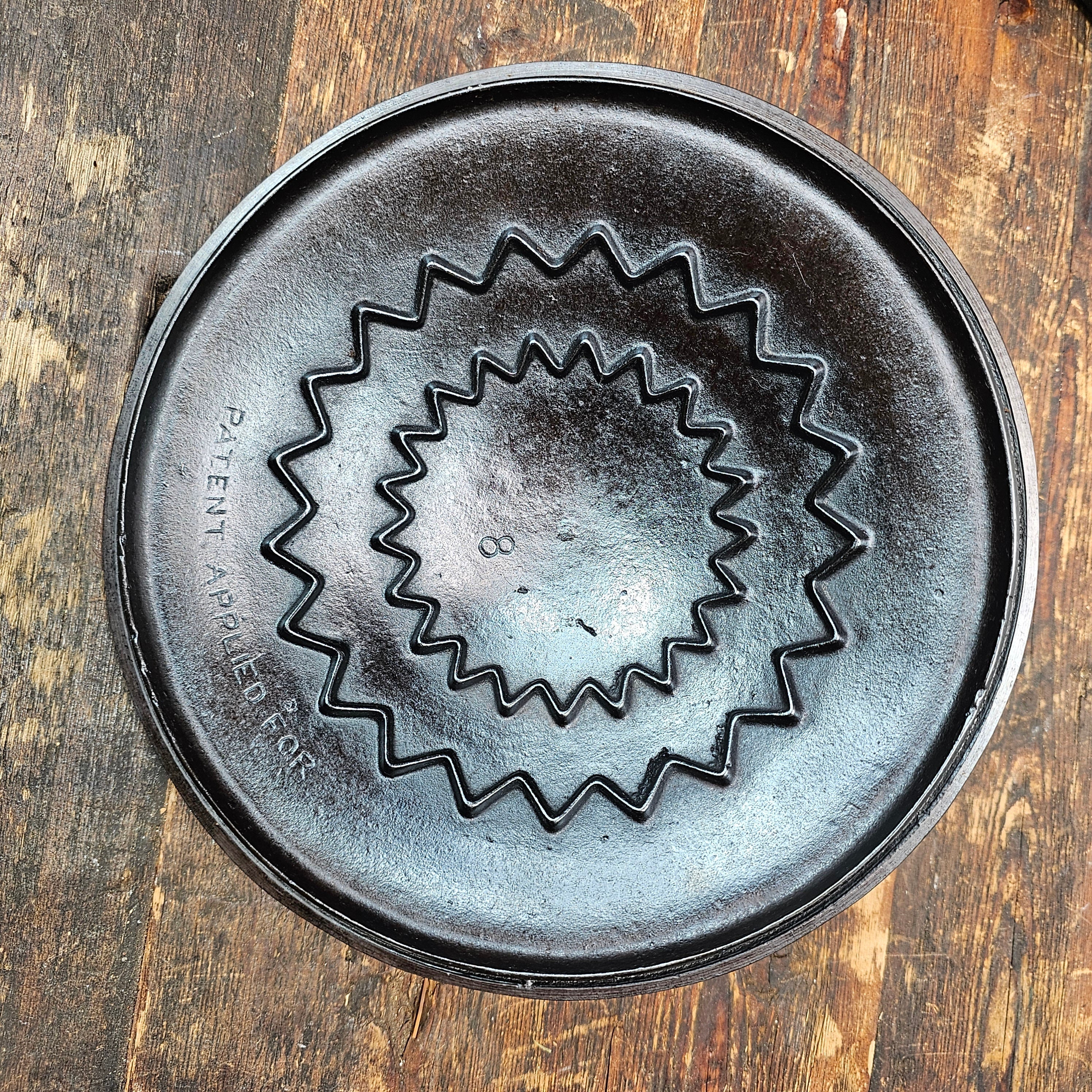 1920's #8 Wagner Ware Round DOME Roaster Dutch Oven W/ Drip Drop Baster Dome Lid