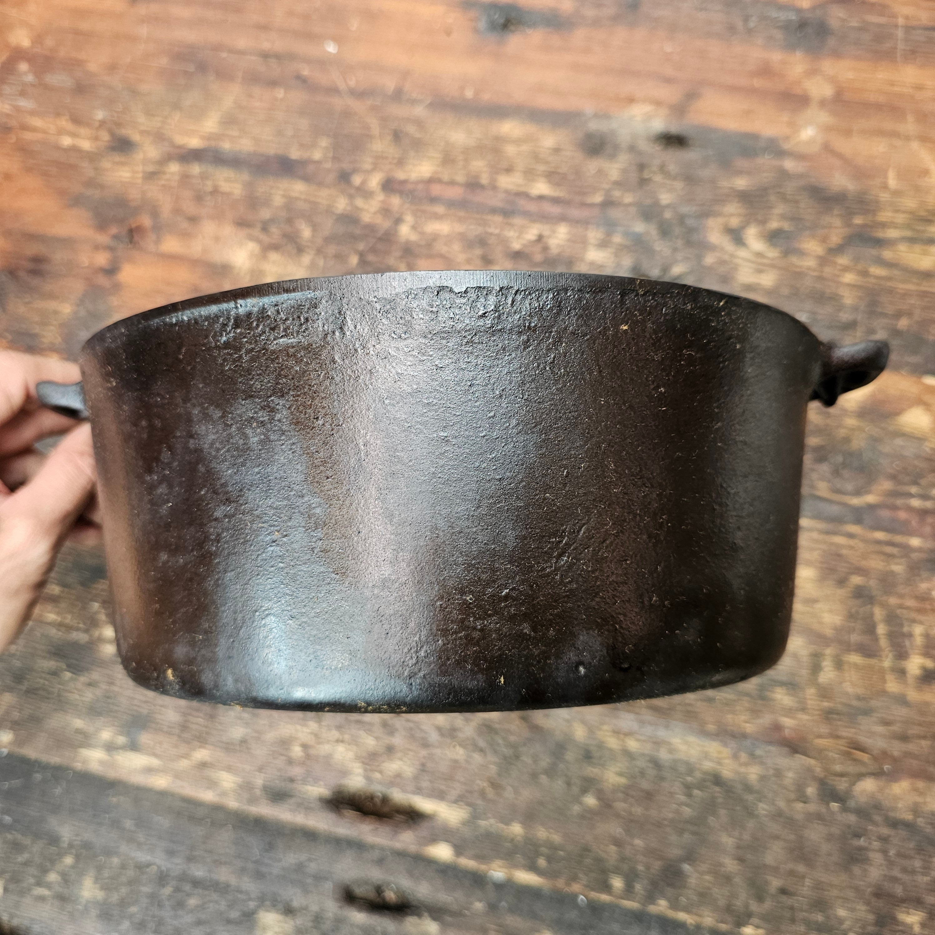 1920's #8 Wagner Ware Round DOME Roaster Dutch Oven W/ Drip Drop Baster Dome Lid