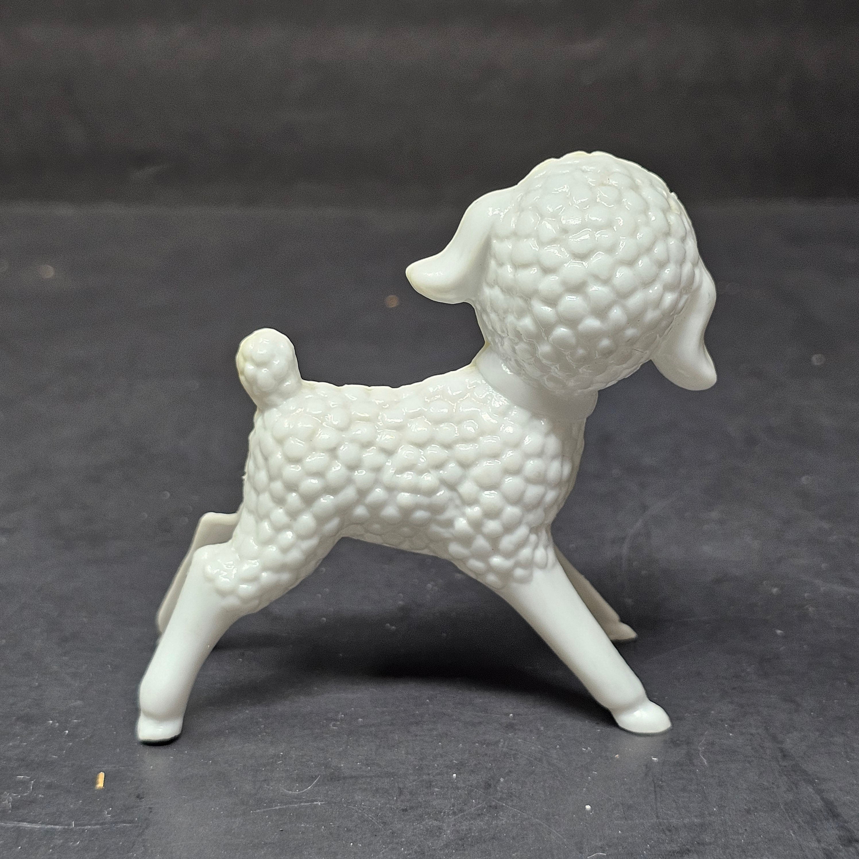 Vintage White Plastic Lamb Toy MCM 50's 3.25" x 3.25"