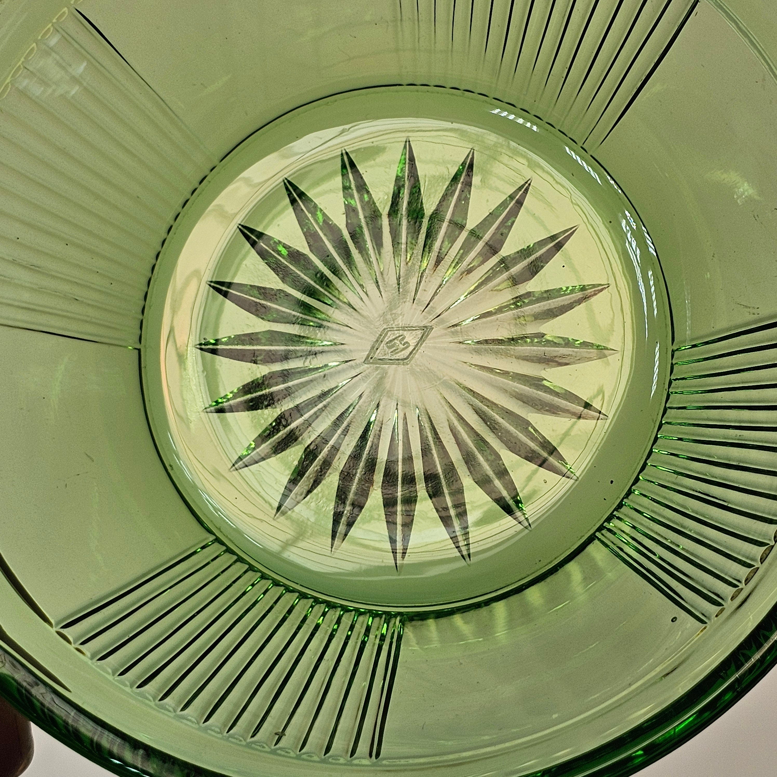 Heisey Pleat & Panel Moongleam Handled Nut Bowl