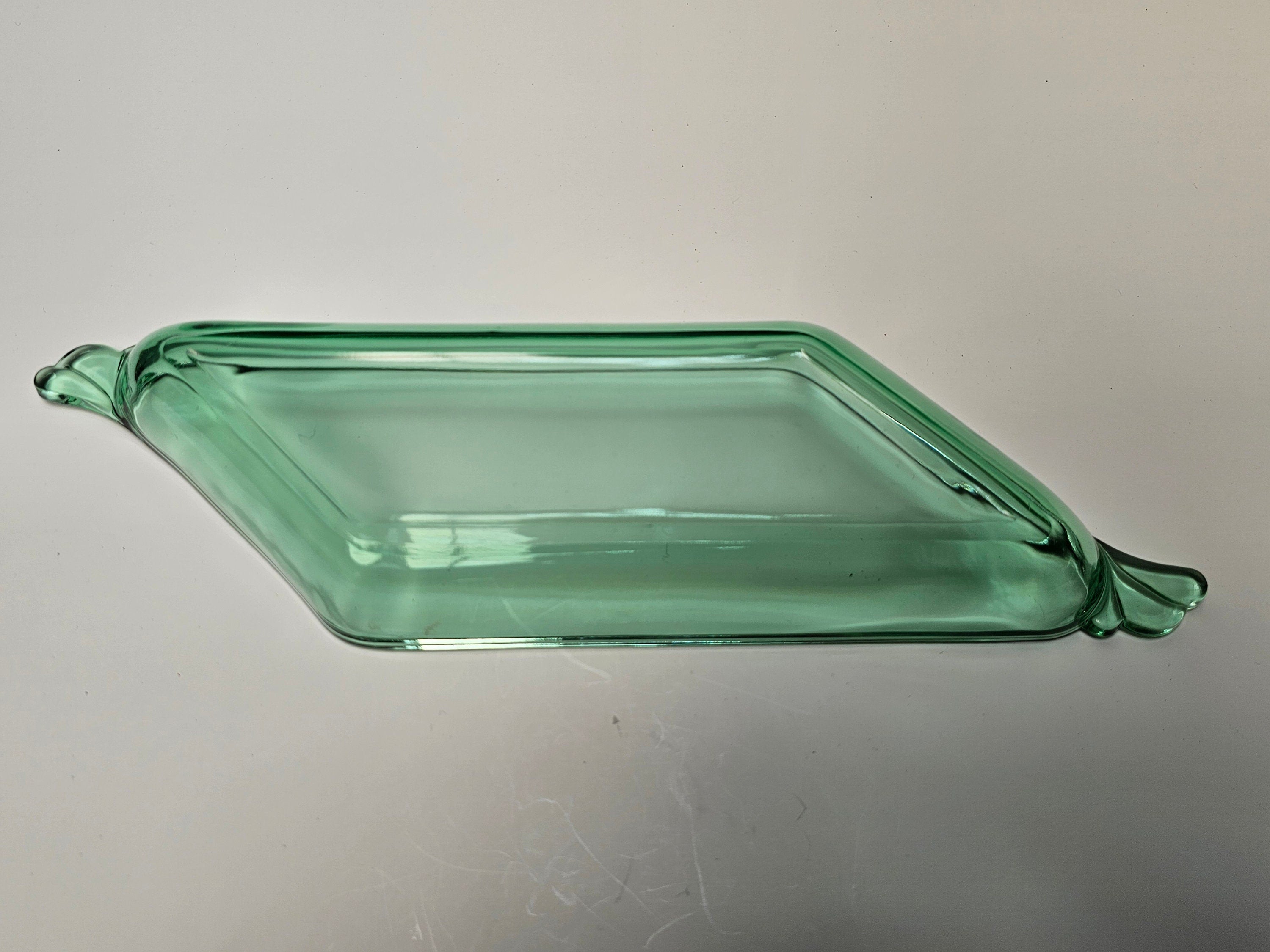 Heisey Empress Moongleam Green Obong Relish Tray